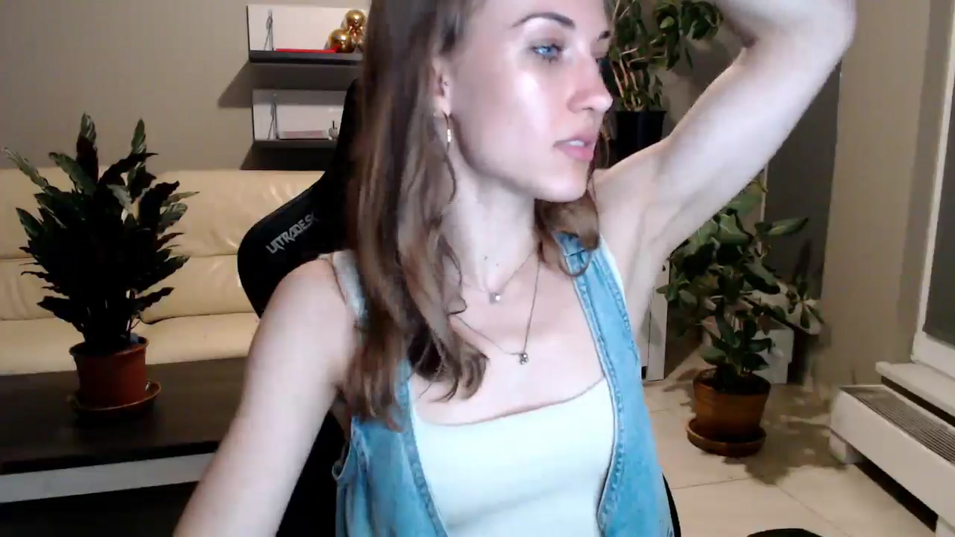 Gallery image thumbnail from GalaxyAnisia's myfreecams stream on, 06/02/2025, 21:25 image 2 of 20