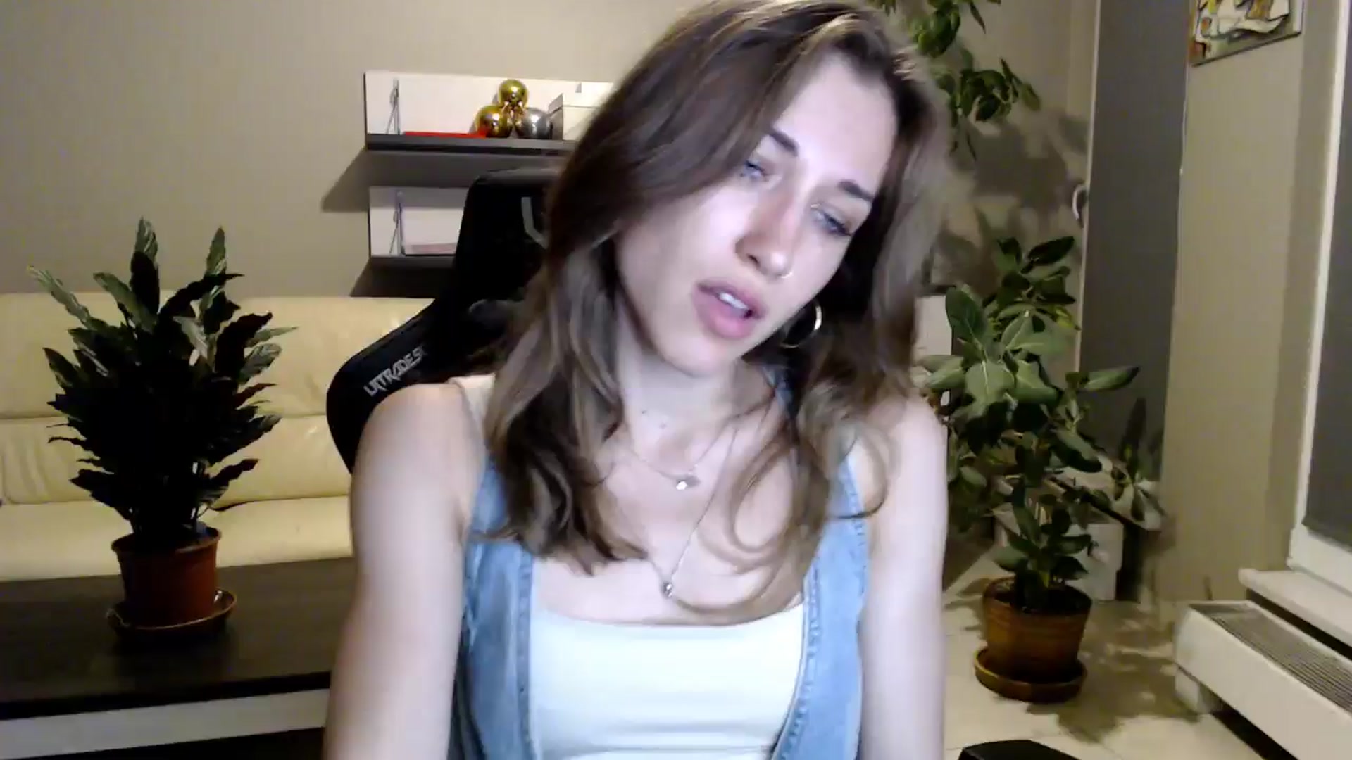 Gallery image thumbnail from GalaxyAnisia's myfreecams stream on, 06/02/2025, 21:25 image 20 of 20