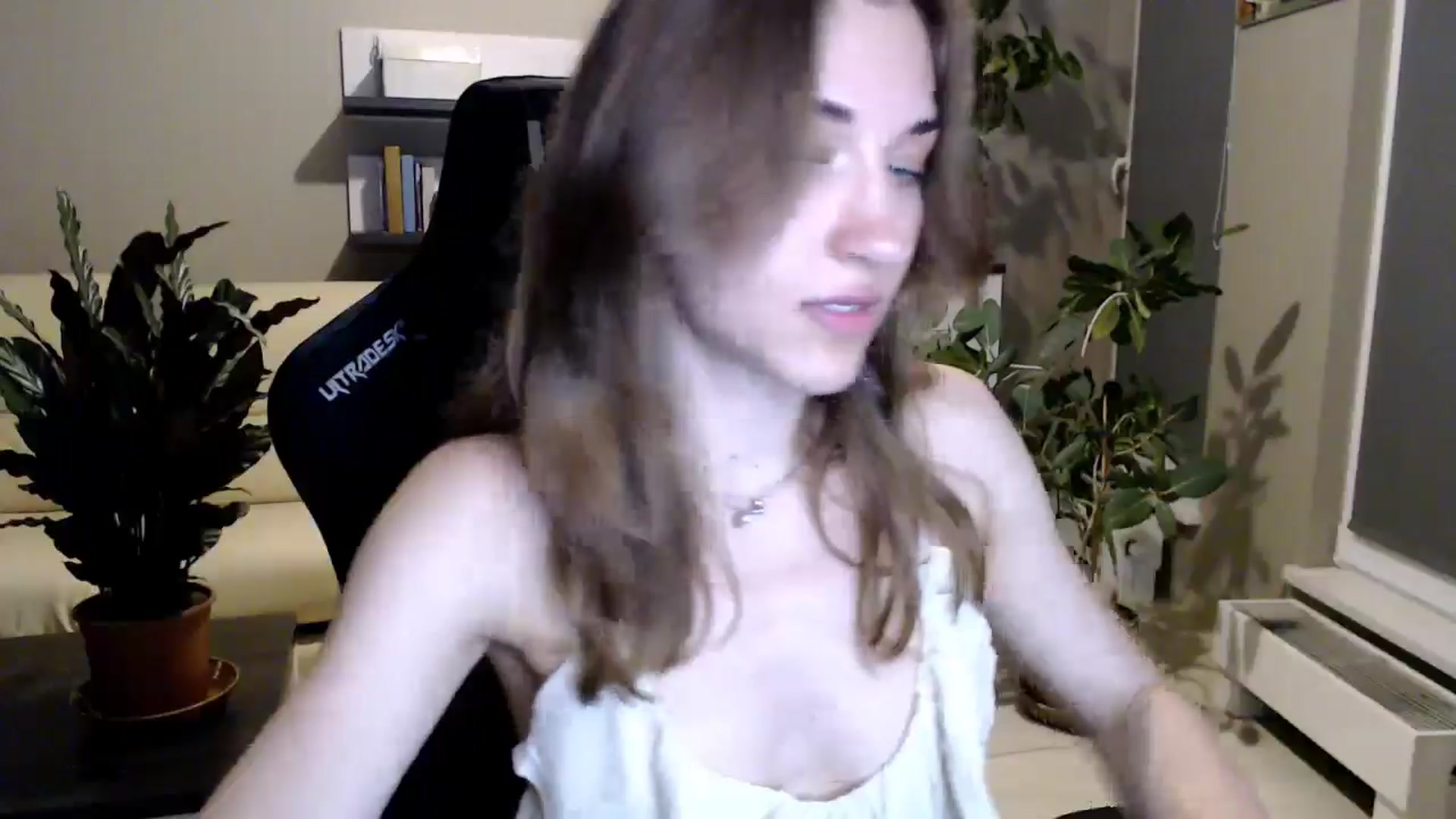Gallery image thumbnail from GalaxyAnisia's myfreecams stream on, 06/05/2025, 21:26 image 13 of 20