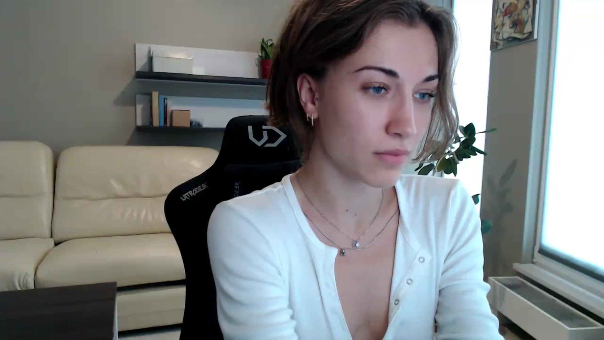 Gallery image thumbnail from GalaxyAnisia's myfreecams stream on, 06/07/2025, 15:45 image 6 of 20
