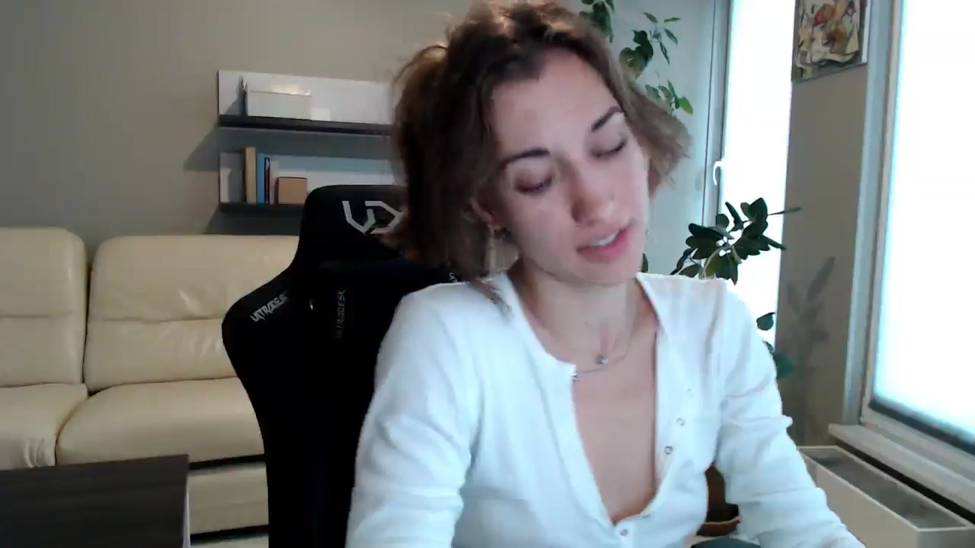 Gallery image thumbnail from GalaxyAnisia's myfreecams stream on, 06/07/2025, 15:45 image 16 of 20