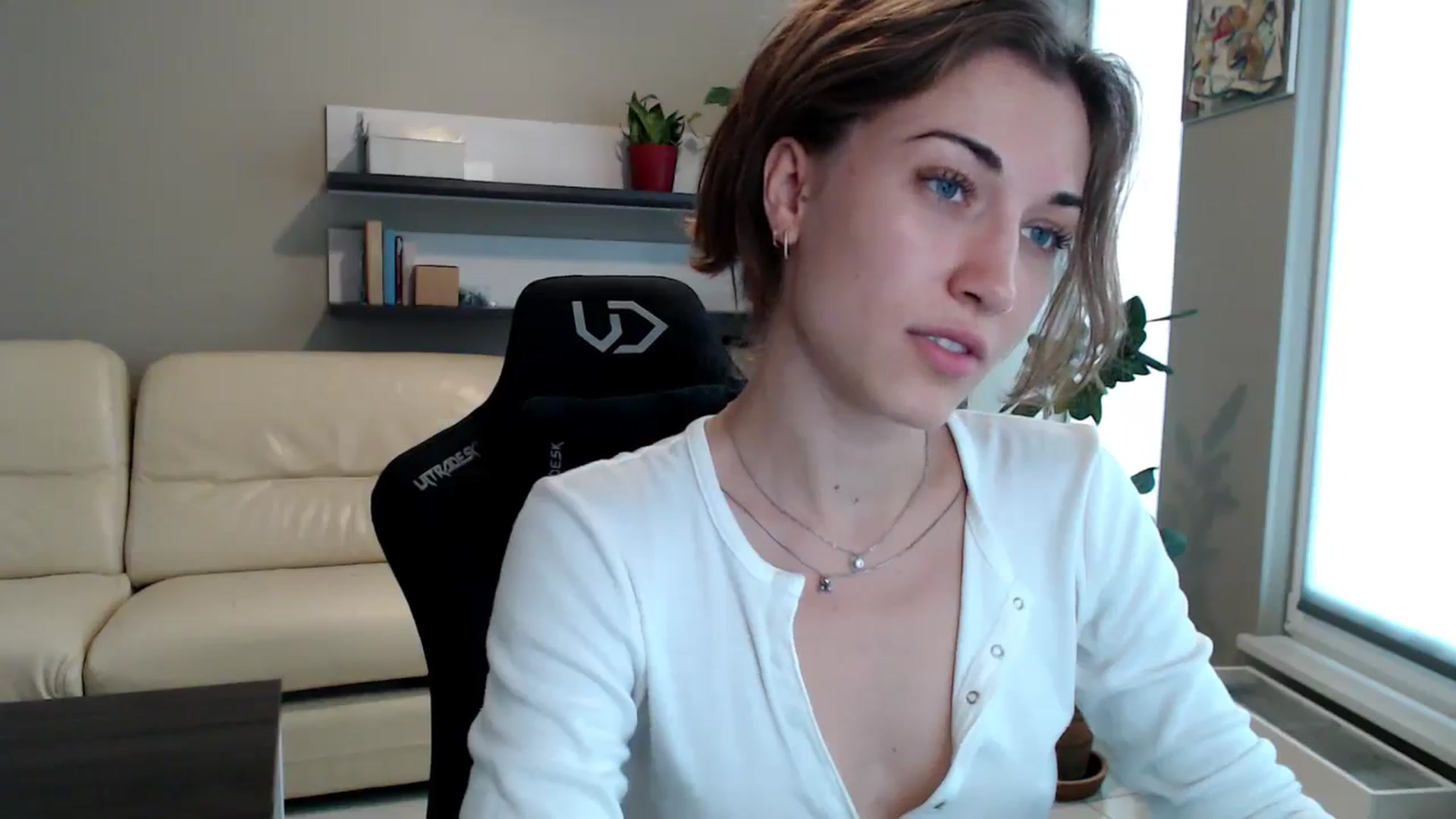 Gallery image thumbnail from GalaxyAnisia's myfreecams stream on, 06/07/2025, 15:45 image 5 of 20
