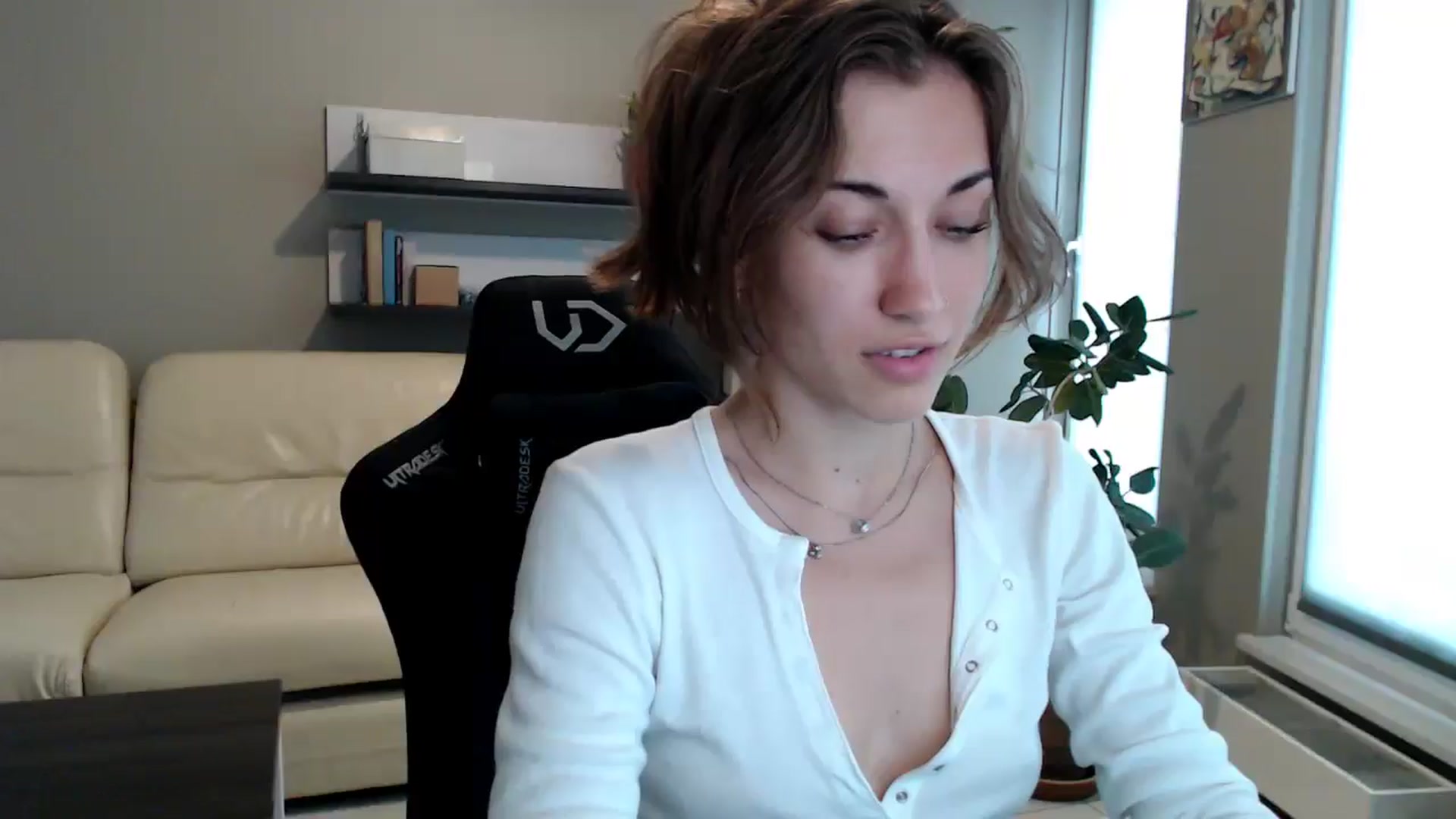 Gallery image thumbnail from GalaxyAnisia's myfreecams stream on, 06/07/2025, 15:45 image 17 of 20