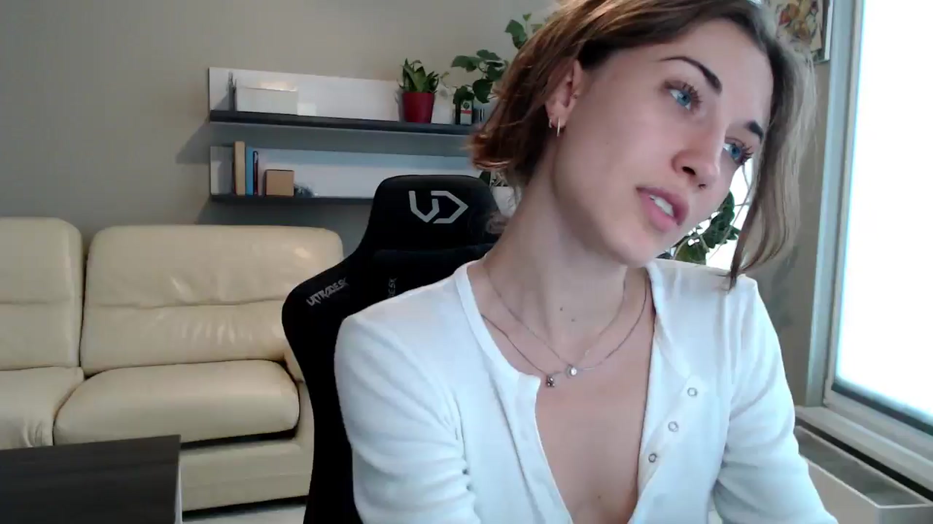 Gallery image thumbnail from GalaxyAnisia's myfreecams stream on, 06/07/2025, 15:45 image 1 of 20