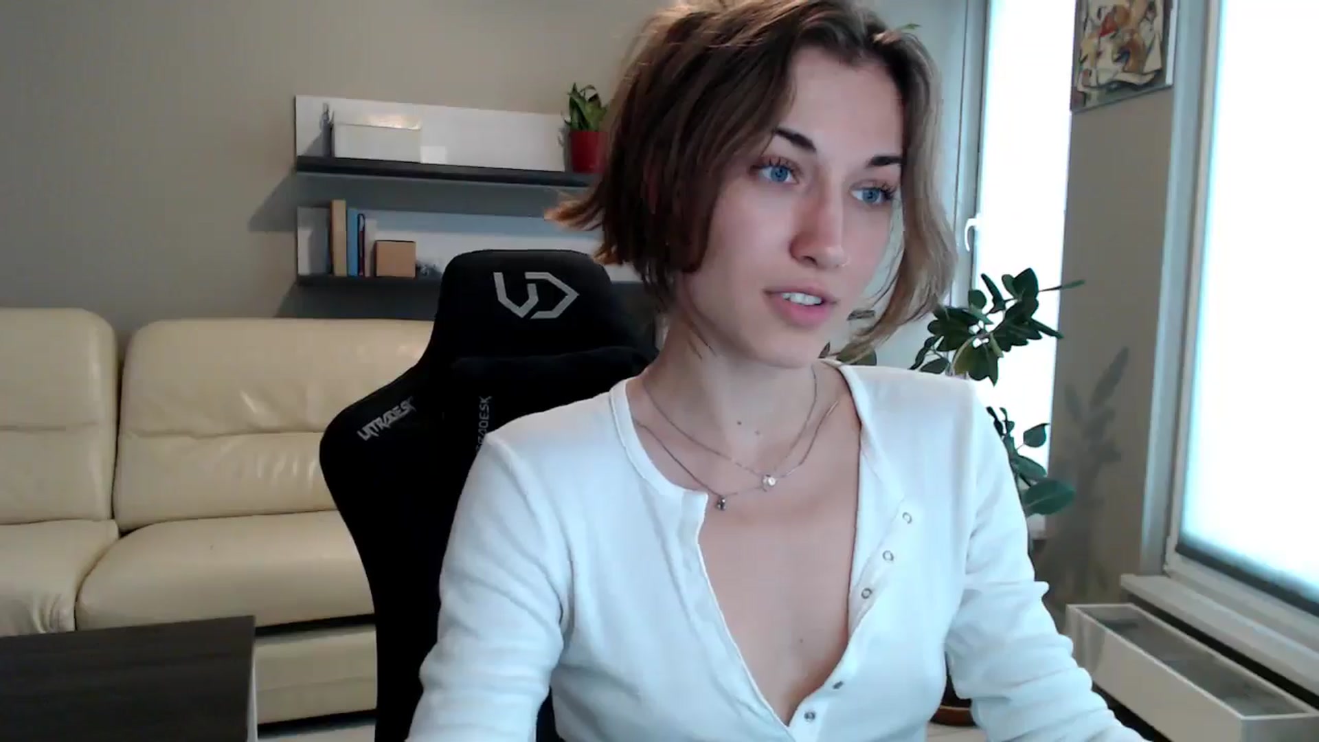 Gallery image thumbnail from GalaxyAnisia's myfreecams stream on, 06/07/2025, 15:45 image 15 of 20