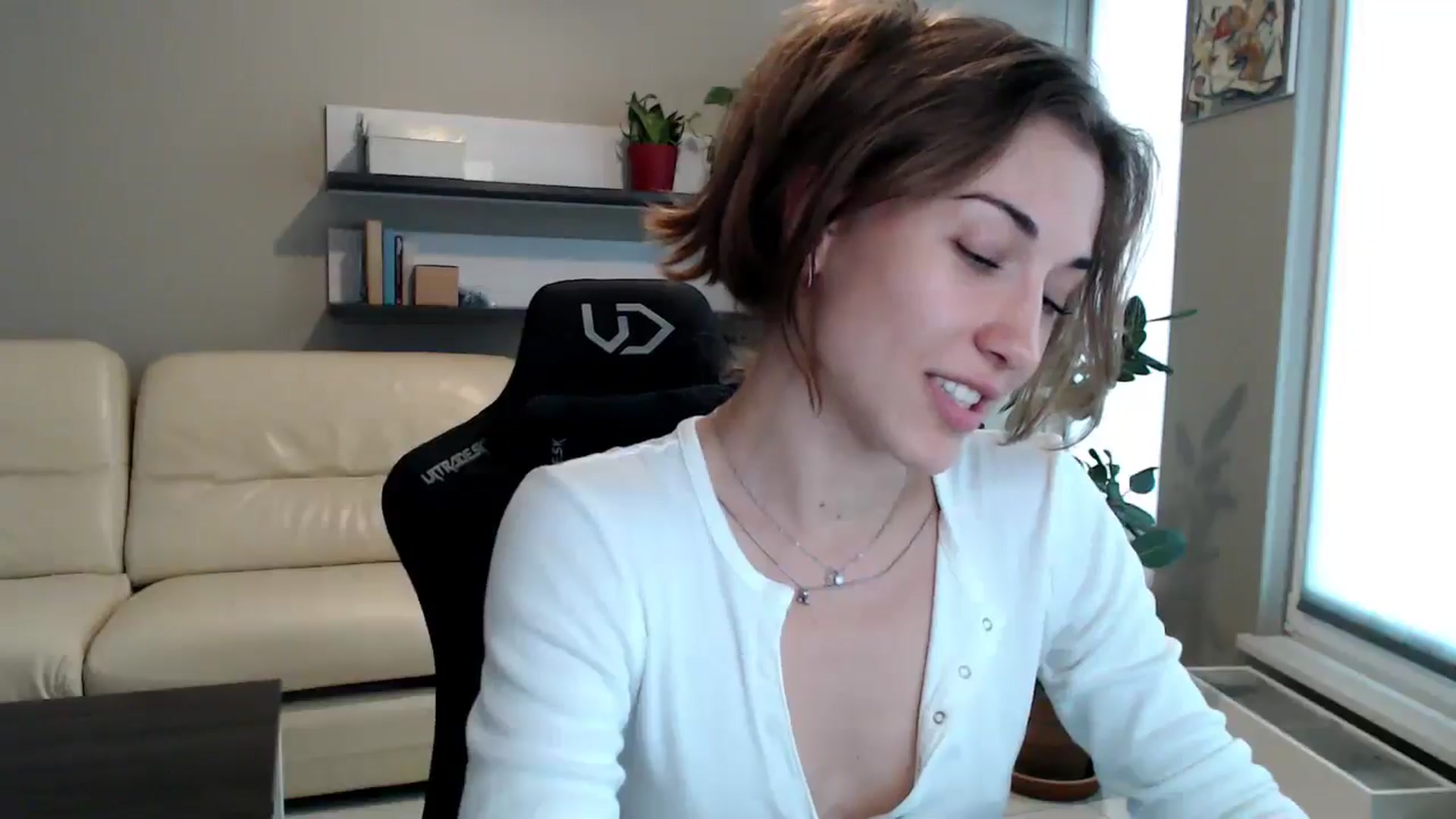 Gallery image thumbnail from GalaxyAnisia's myfreecams stream on, 06/07/2025, 15:45 image 12 of 20