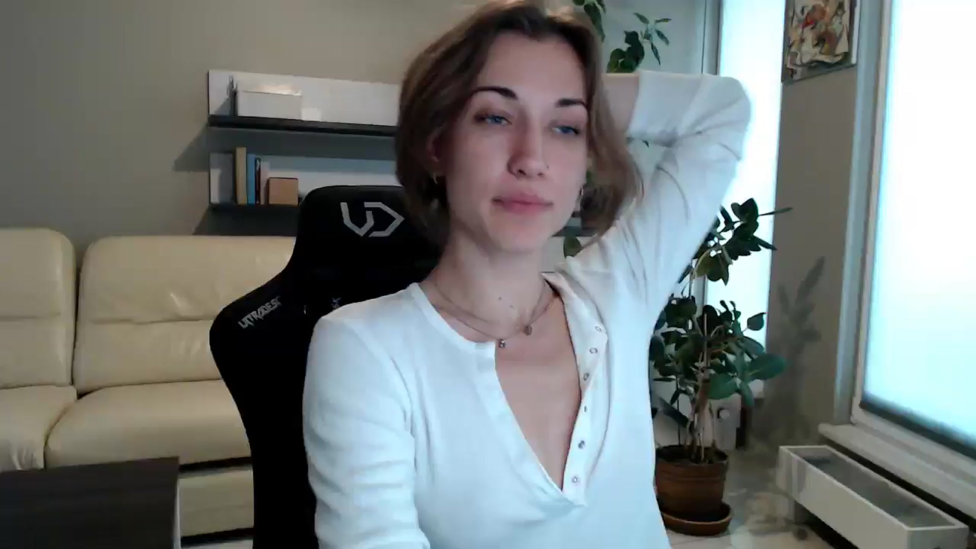 Gallery image thumbnail from GalaxyAnisia's myfreecams stream on, 06/07/2025, 16:13 image 10 of 20