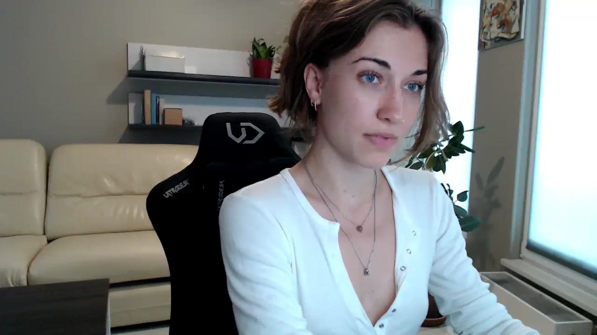 Gallery image thumbnail from GalaxyAnisia's myfreecams stream on, 06/07/2025, 16:13 image 12 of 20