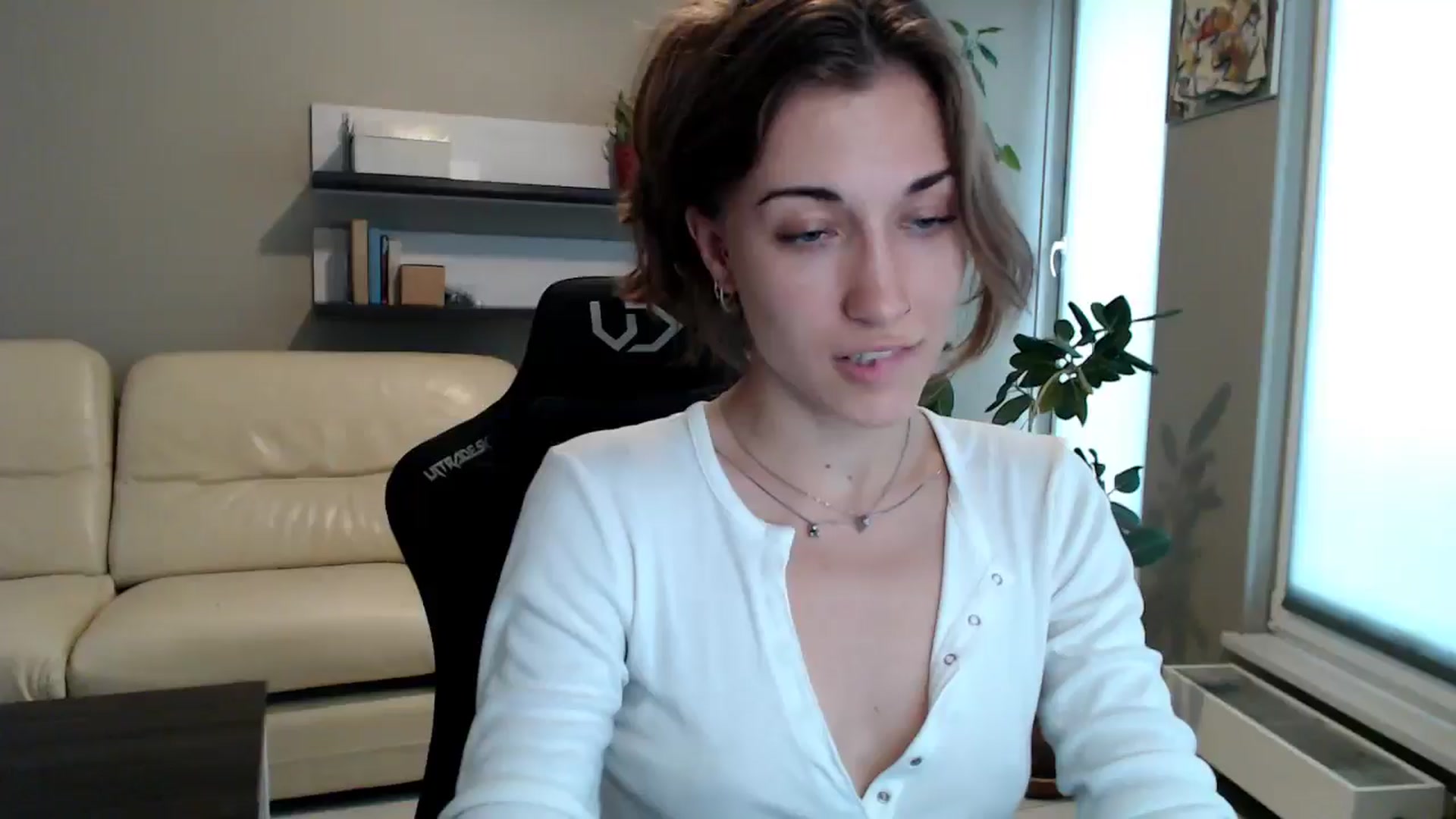 Gallery image thumbnail from GalaxyAnisia's myfreecams stream on, 06/07/2025, 16:13 image 11 of 20
