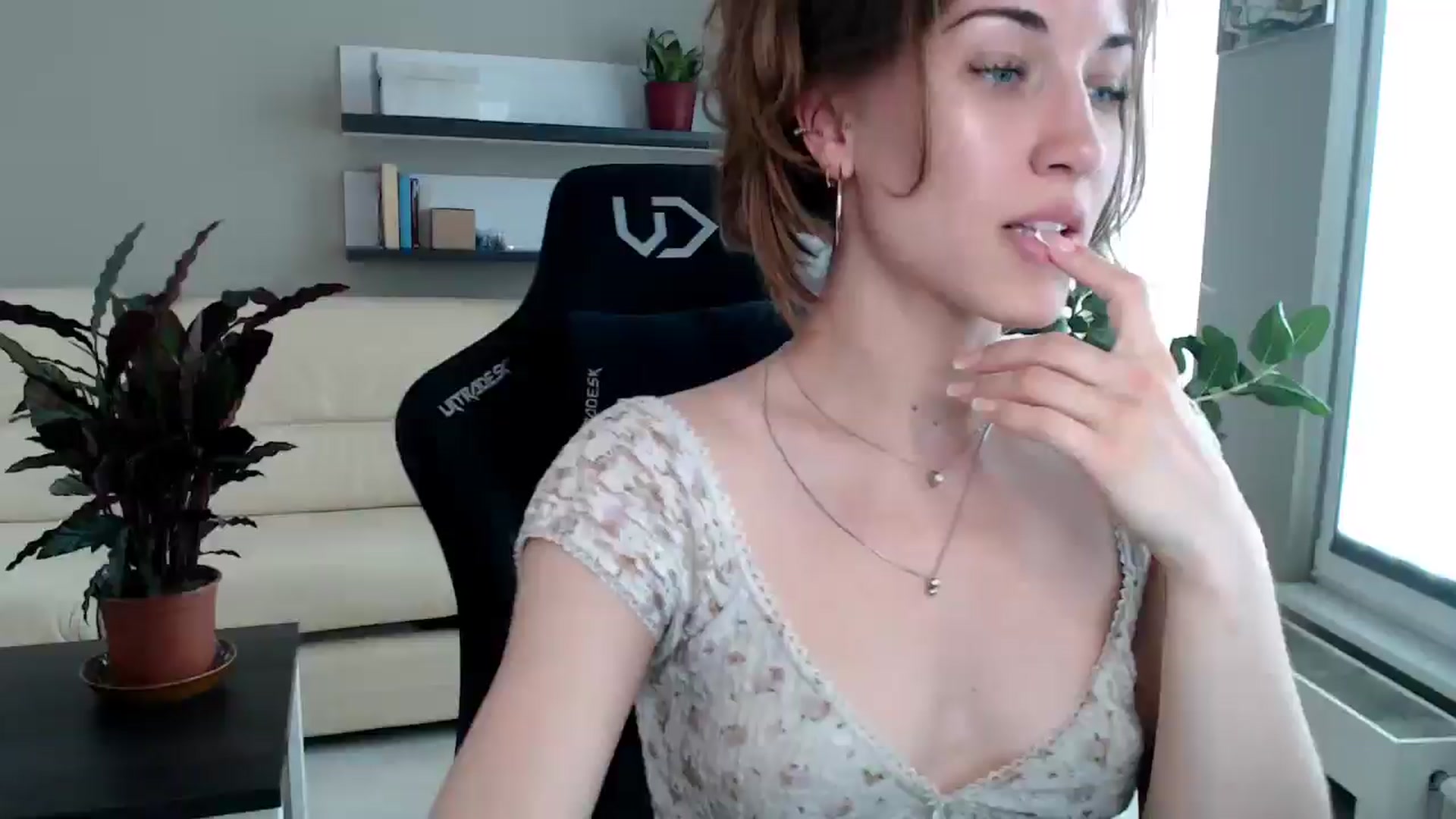 Gallery image thumbnail from GalaxyAnisia's myfreecams stream on, 06/10/2025, 16:08 image 1 of 20