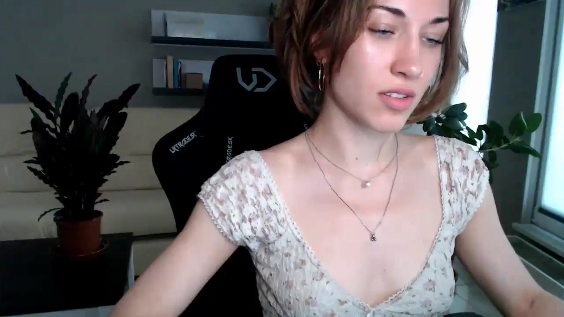 Gallery image thumbnail from GalaxyAnisia's myfreecams stream on, 06/10/2025, 16:54 image 20 of 20
