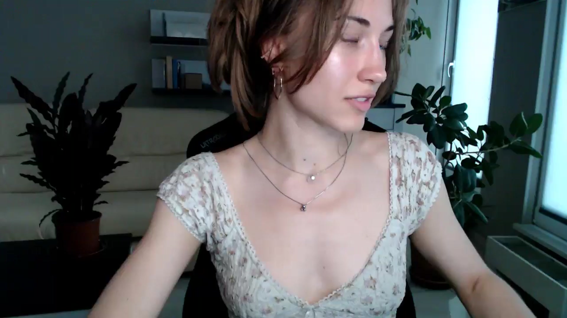 Gallery image thumbnail from GalaxyAnisia's myfreecams stream on, 06/10/2025, 16:54 image 6 of 20