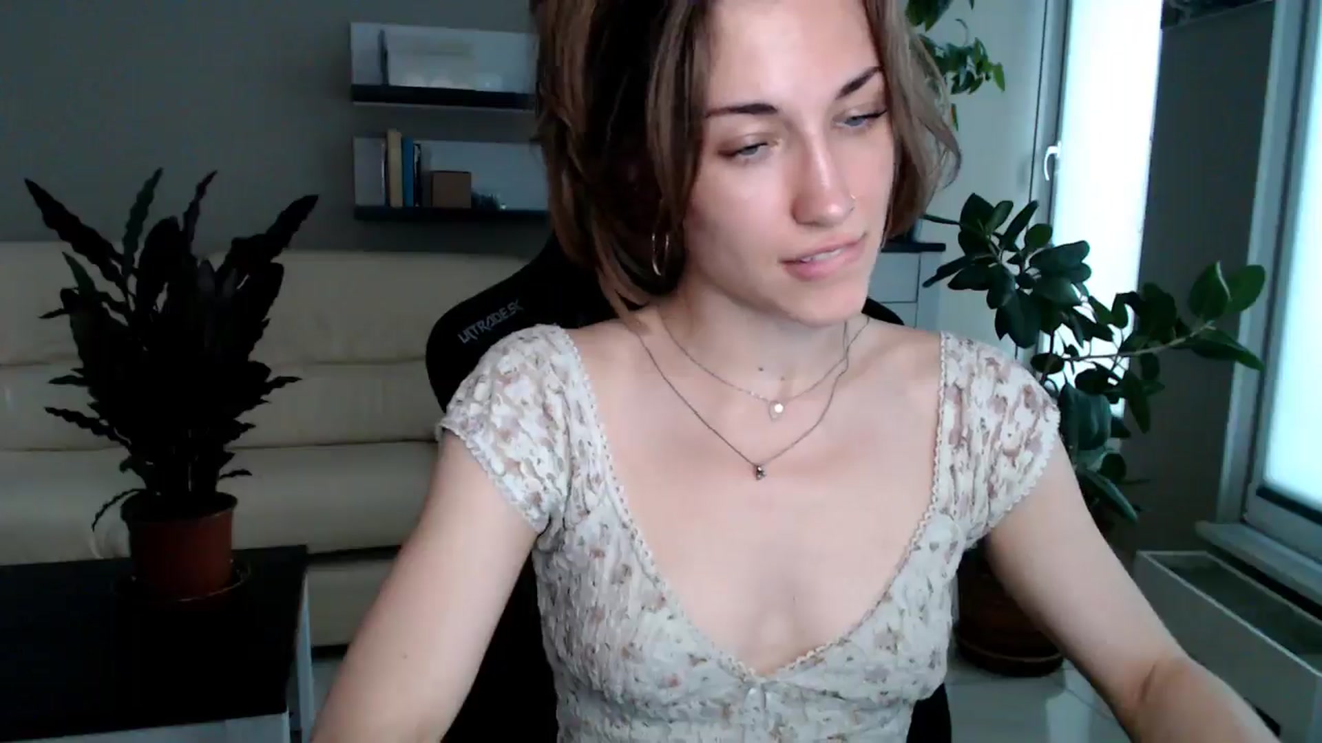 Gallery image thumbnail from GalaxyAnisia's myfreecams stream on, 06/10/2025, 16:54 image 5 of 20