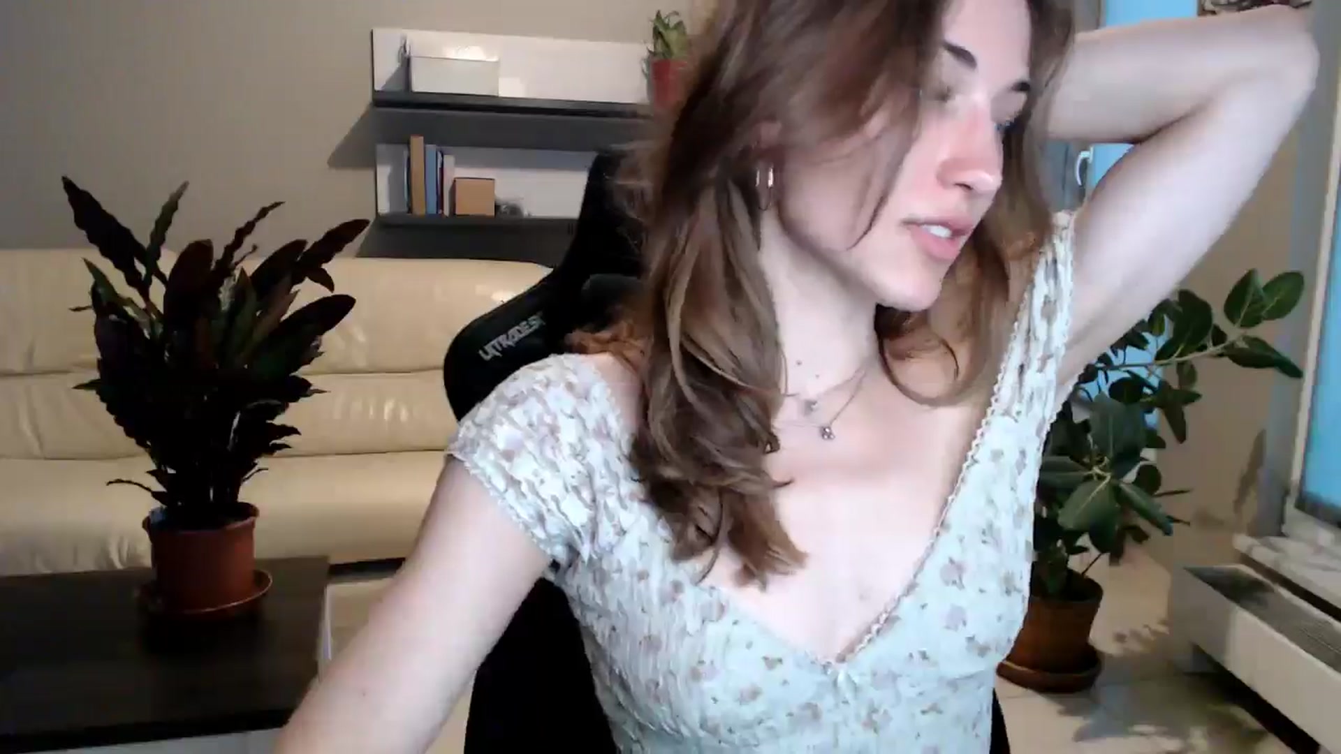 Gallery image thumbnail from GalaxyAnisia's myfreecams stream on, 06/10/2025, 18:27 image 20 of 20
