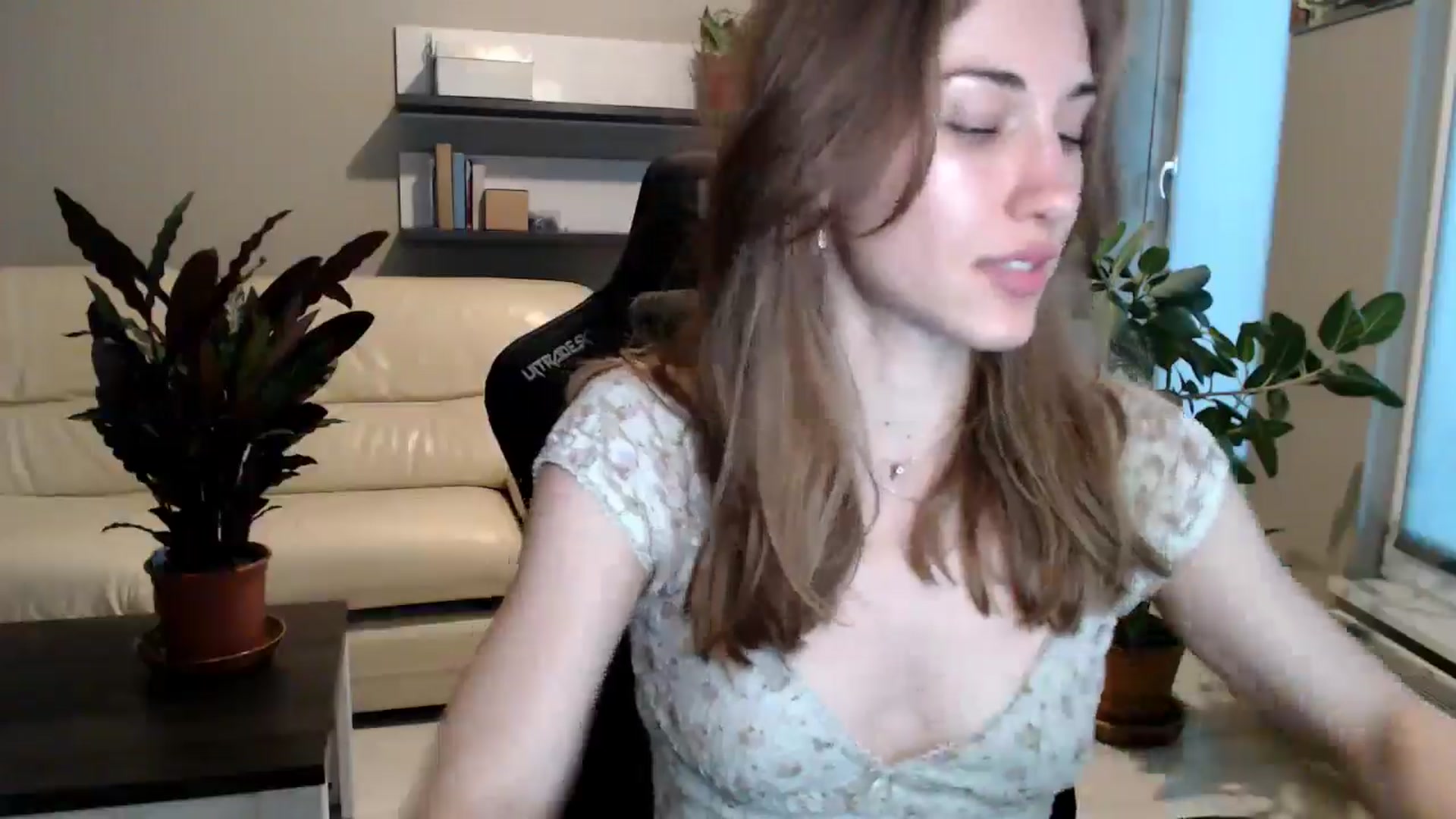 Gallery image thumbnail from GalaxyAnisia's myfreecams stream on, 06/10/2025, 18:27 image 15 of 20