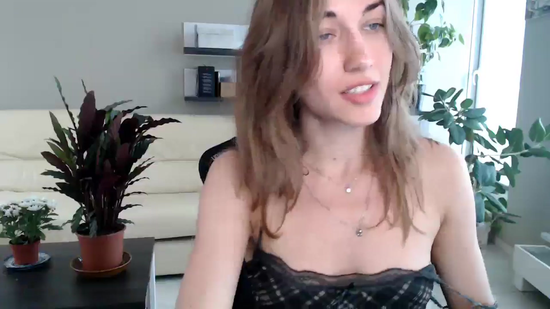 Gallery image thumbnail from GalaxyAnisia's myfreecams stream on, 06/20/2025, 16:16 image 13 of 20