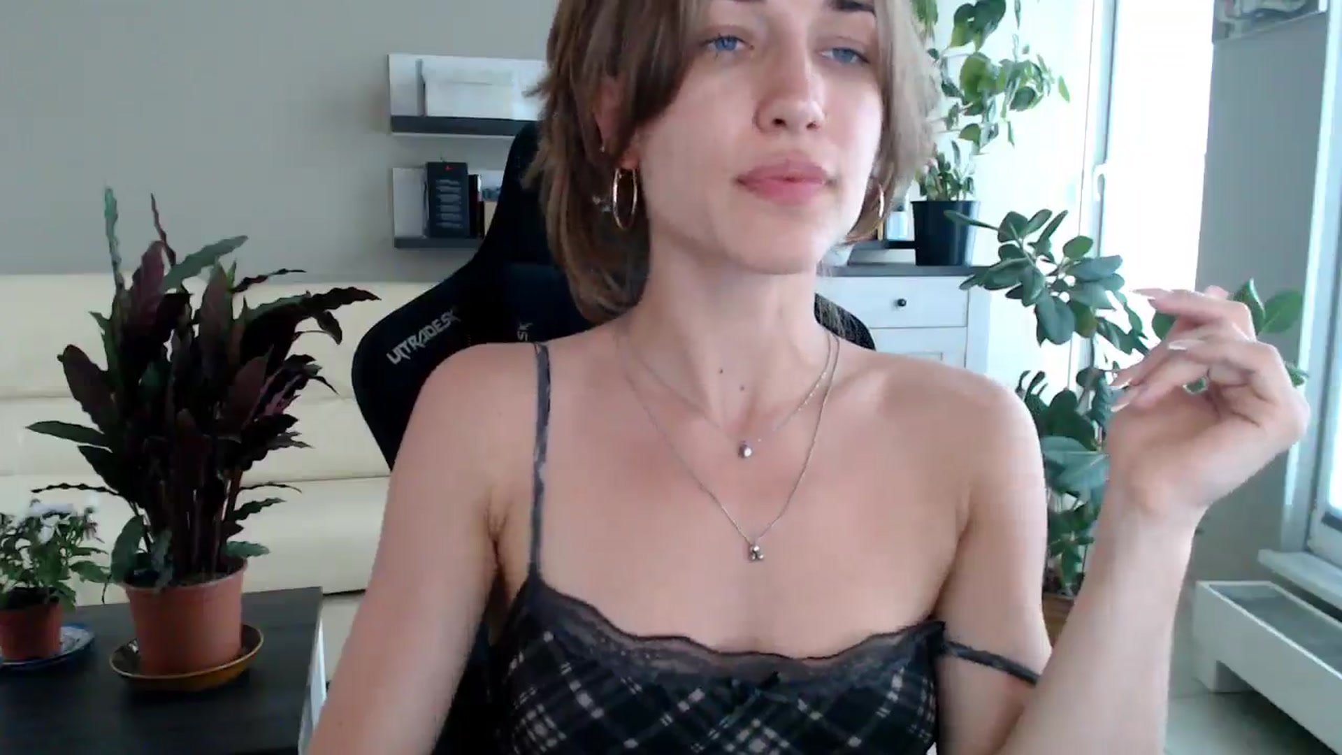 Gallery image thumbnail from GalaxyAnisia's myfreecams stream on, 06/24/2025, 16:26 image 7 of 20