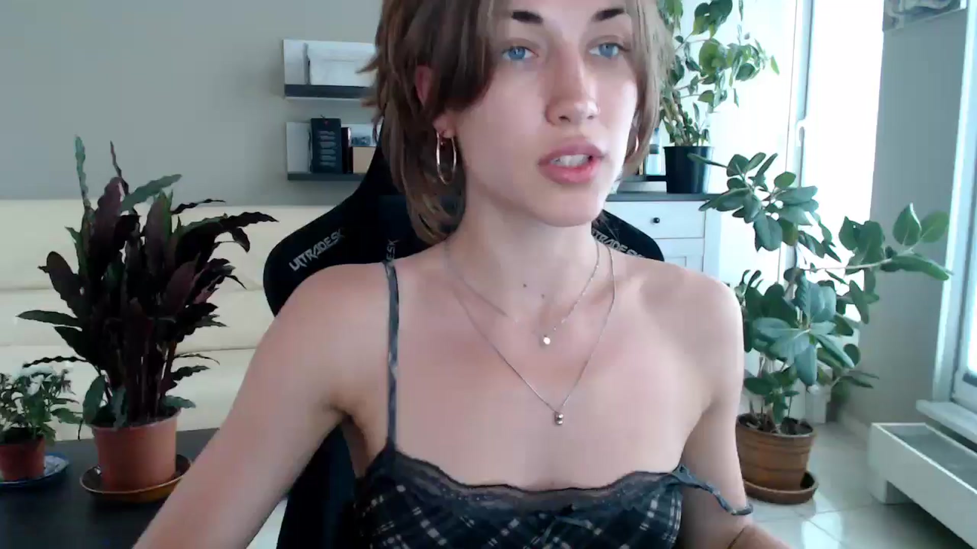 Gallery image thumbnail from GalaxyAnisia's myfreecams stream on, 06/24/2025, 16:26 image 1 of 20