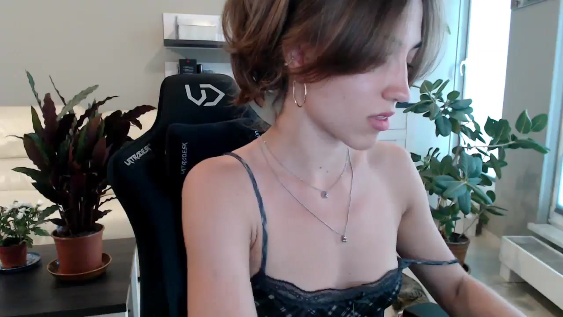 Gallery image thumbnail from GalaxyAnisia's myfreecams stream on, 06/24/2025, 17:39 image 13 of 20