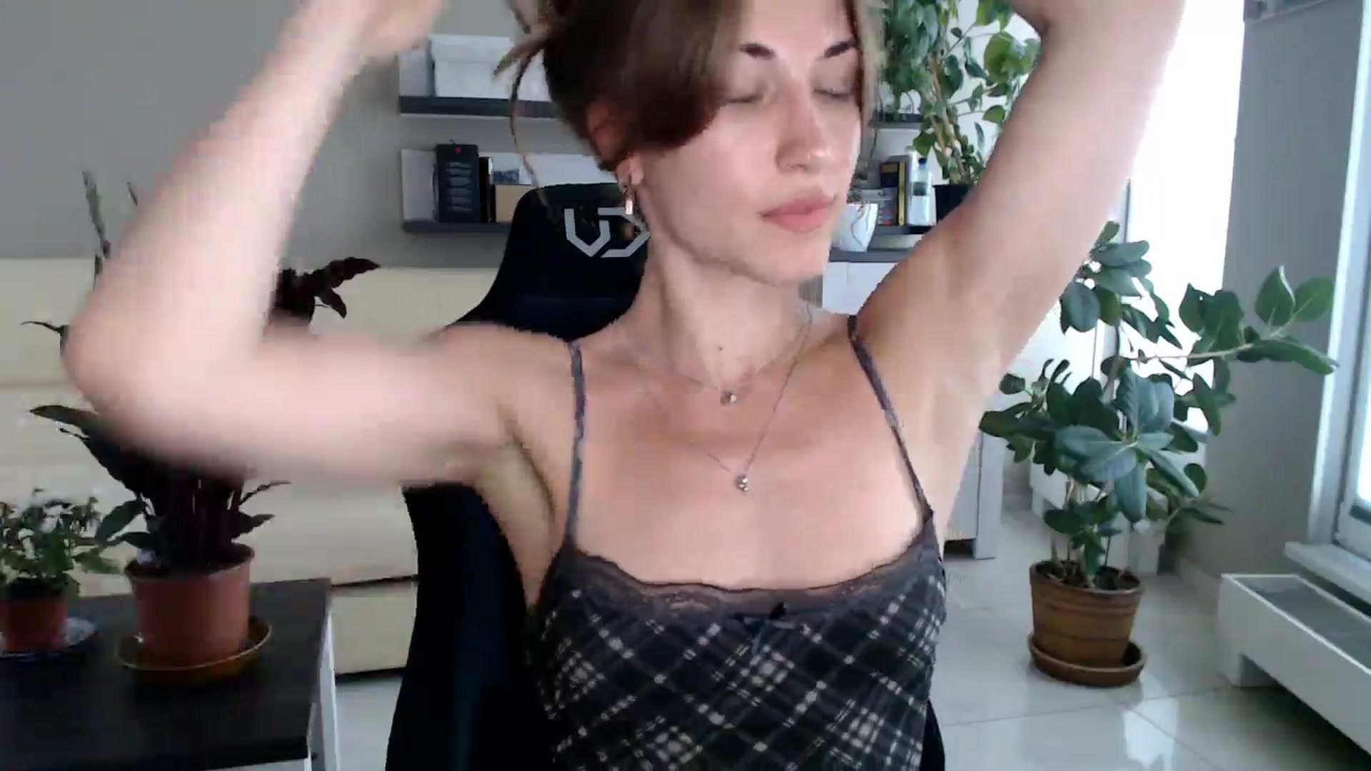 Gallery image thumbnail from GalaxyAnisia's myfreecams stream on, 06/24/2025, 17:39 image 5 of 20