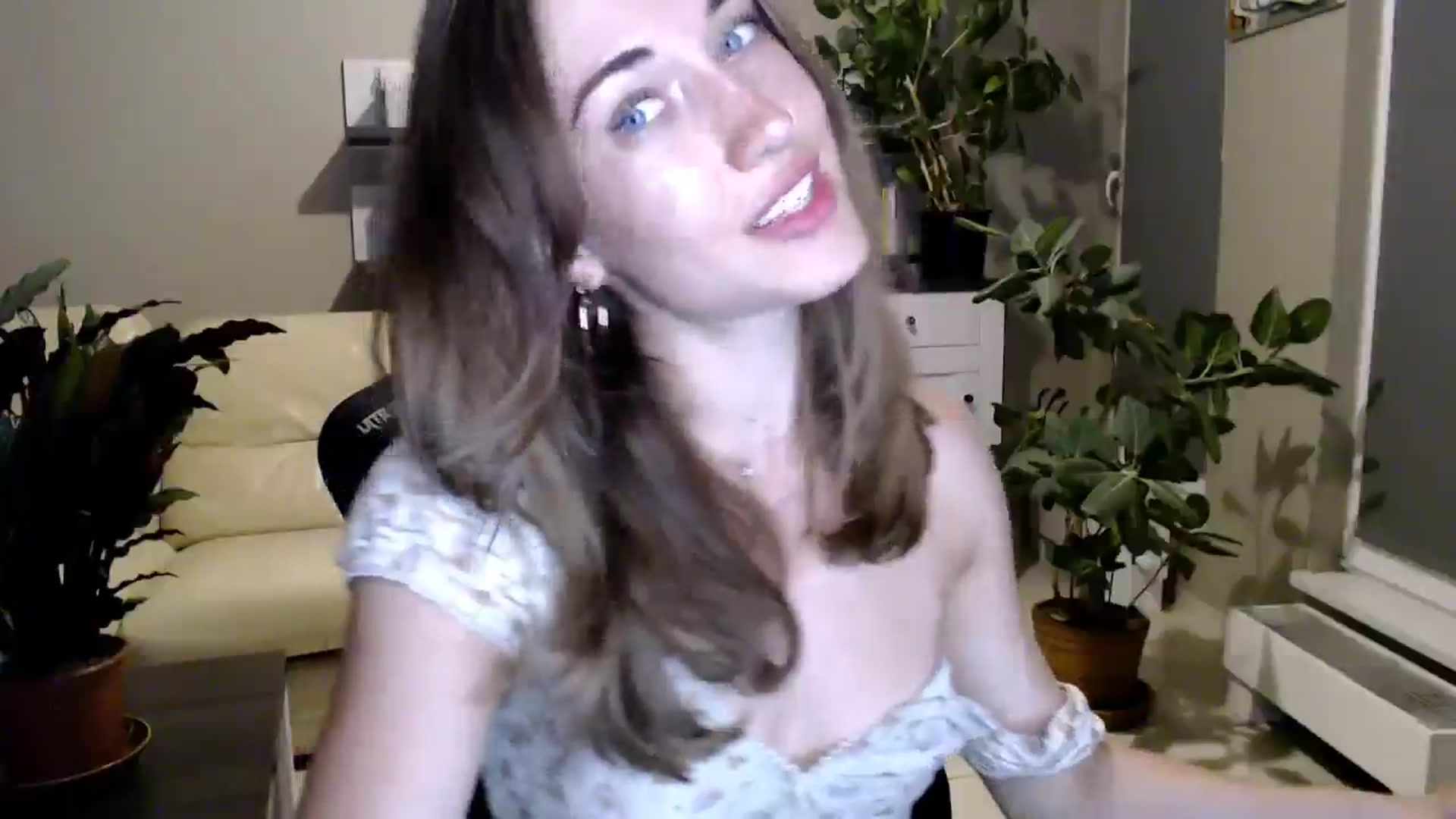 Gallery image thumbnail from GalaxyAnisia's myfreecams stream on, 06/25/2025, 21:35 image 17 of 20