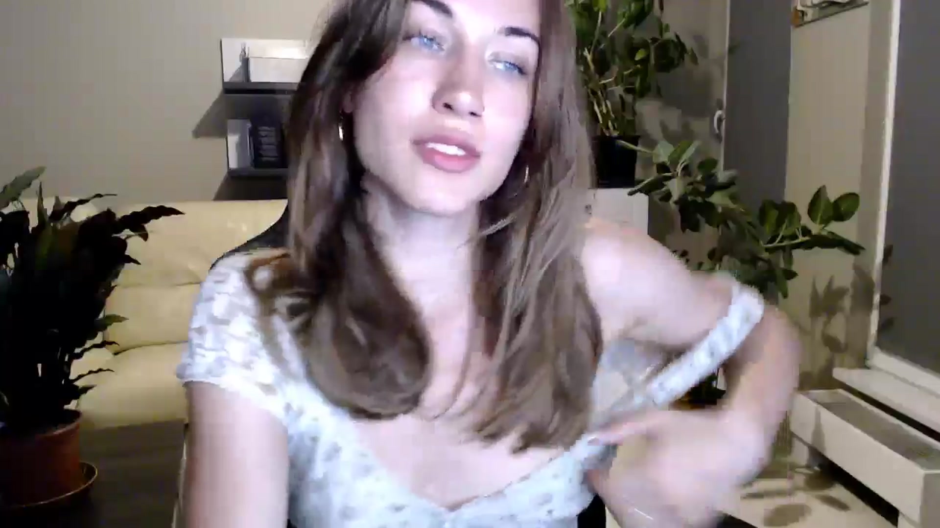 Gallery image thumbnail from GalaxyAnisia's myfreecams stream on, 06/25/2025, 21:35 image 16 of 20