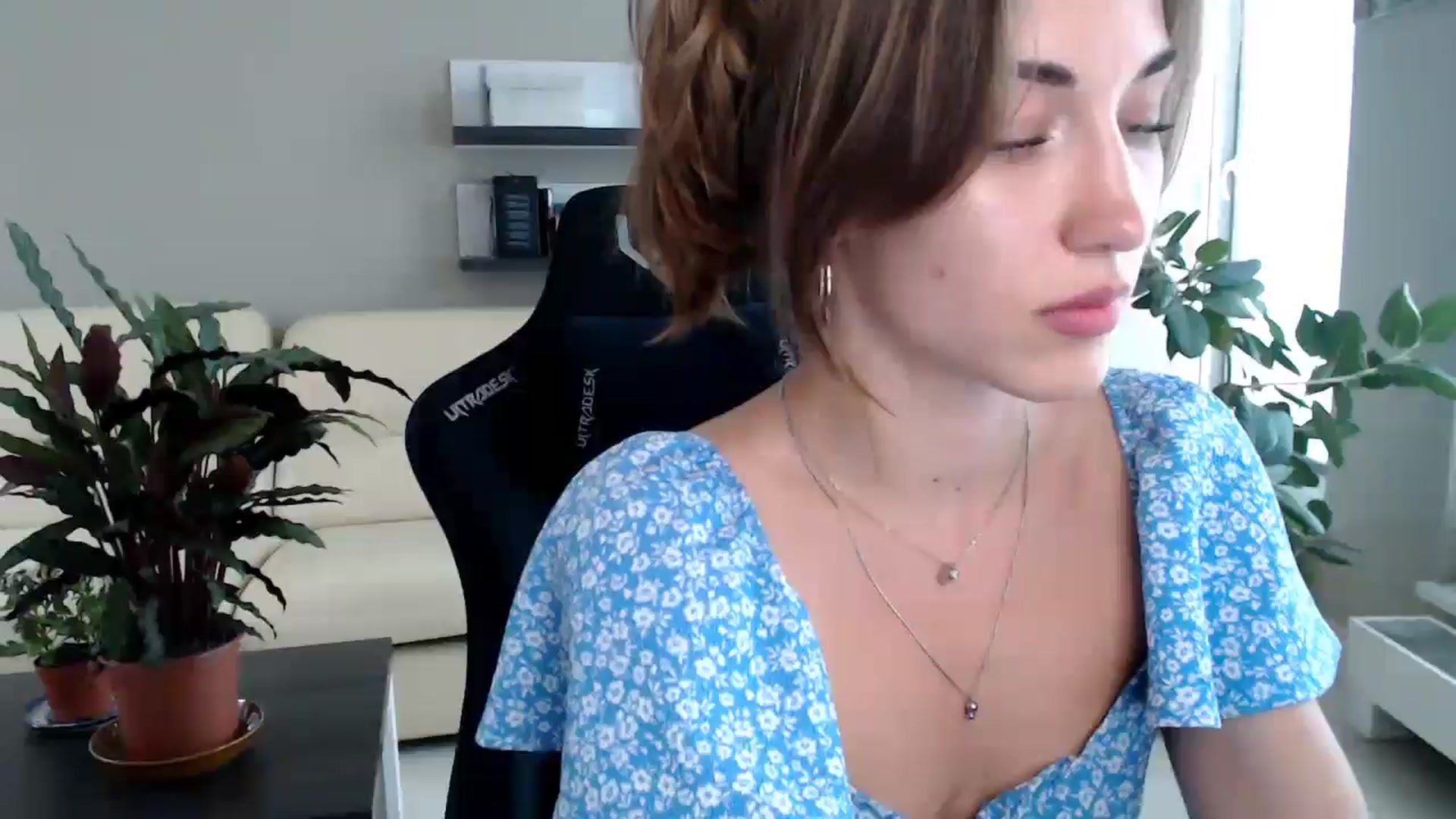 Gallery image thumbnail from GalaxyAnisia's myfreecams stream on, 06/26/2025, 14:15 image 1 of 20