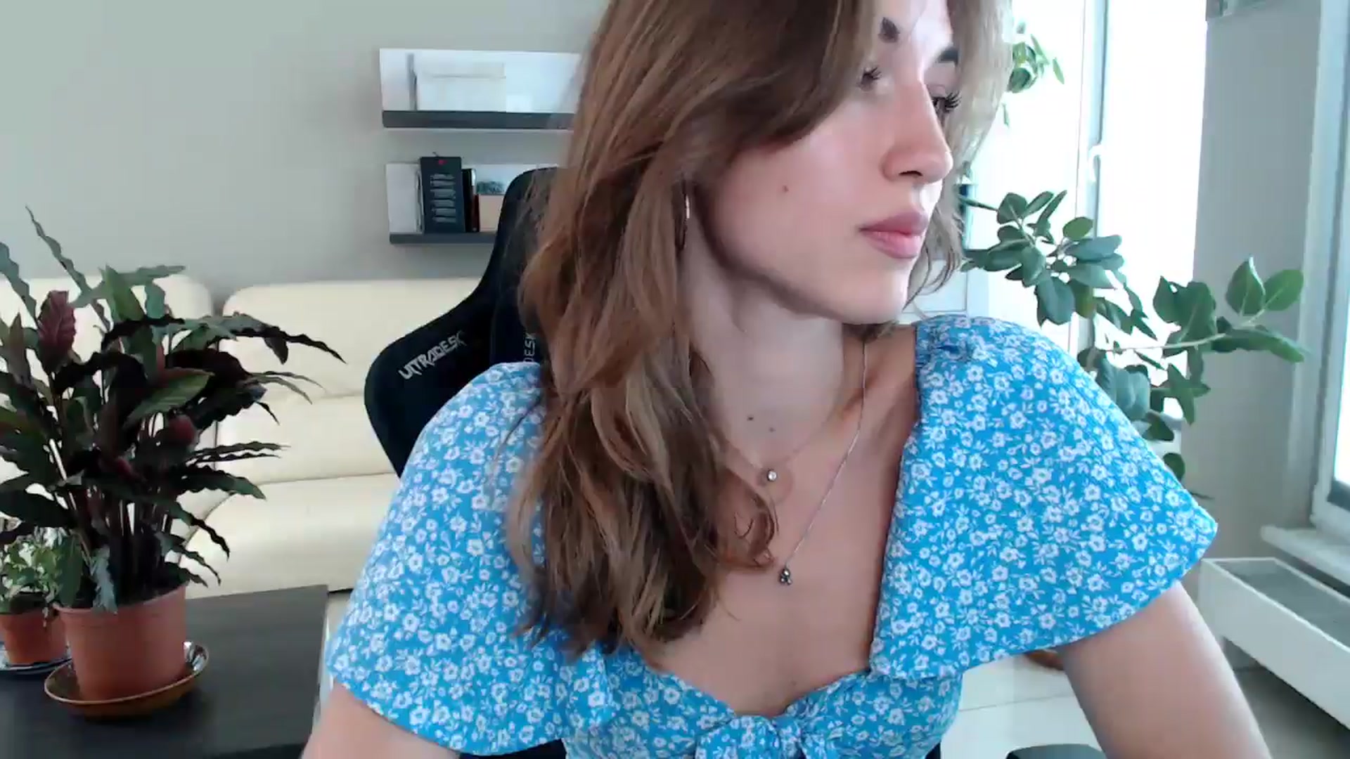 Gallery image thumbnail from GalaxyAnisia's myfreecams stream on, 06/26/2025, 14:15 image 10 of 20