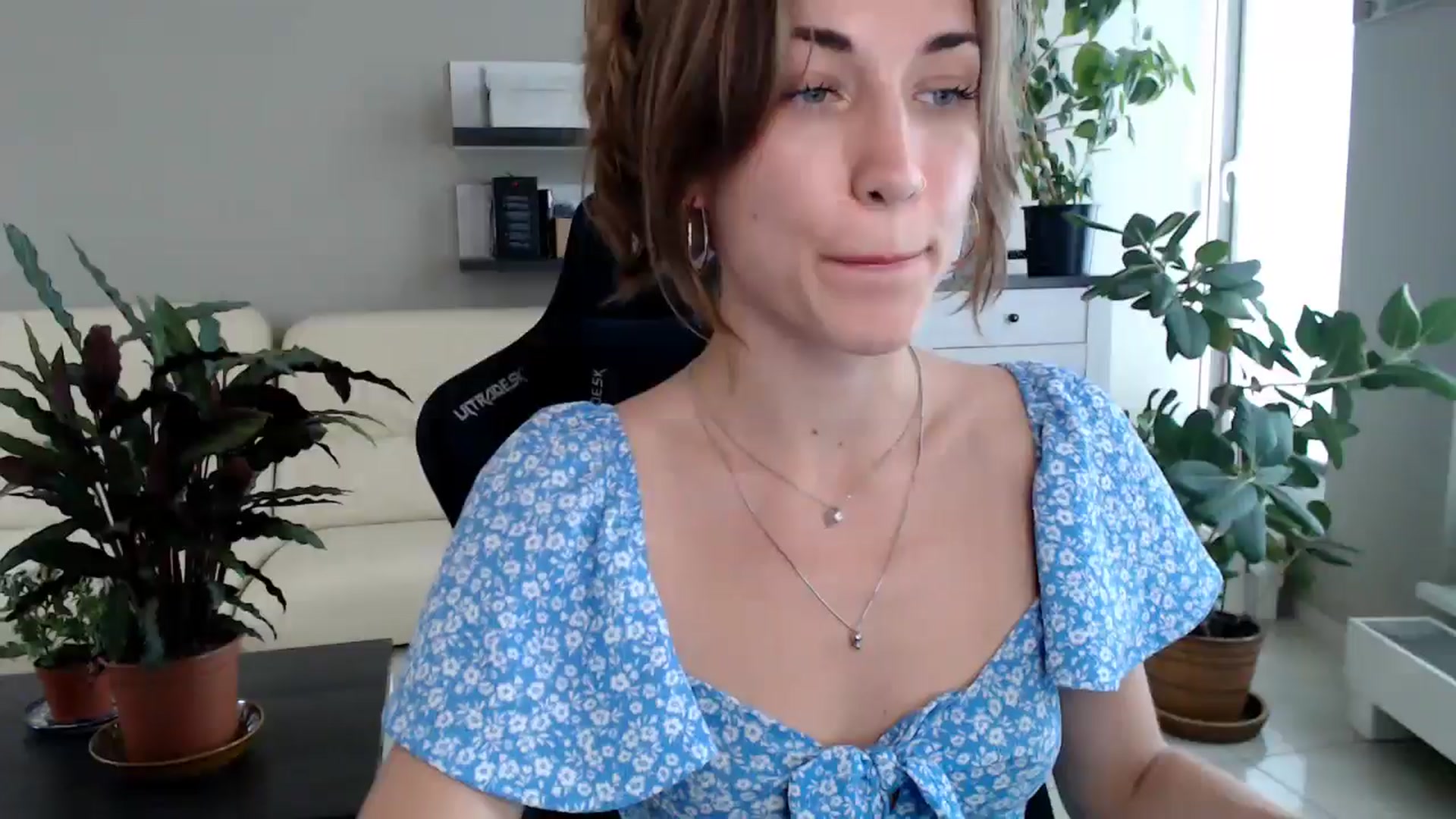 Gallery image thumbnail from GalaxyAnisia's myfreecams stream on, 06/26/2025, 14:15 image 2 of 20