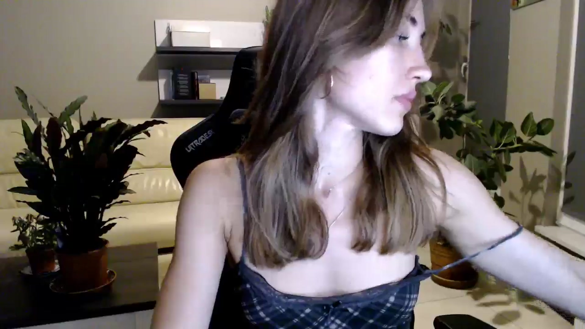 Gallery image thumbnail from GalaxyAnisia's myfreecams stream on, 06/29/2025, 23:13 image 8 of 20