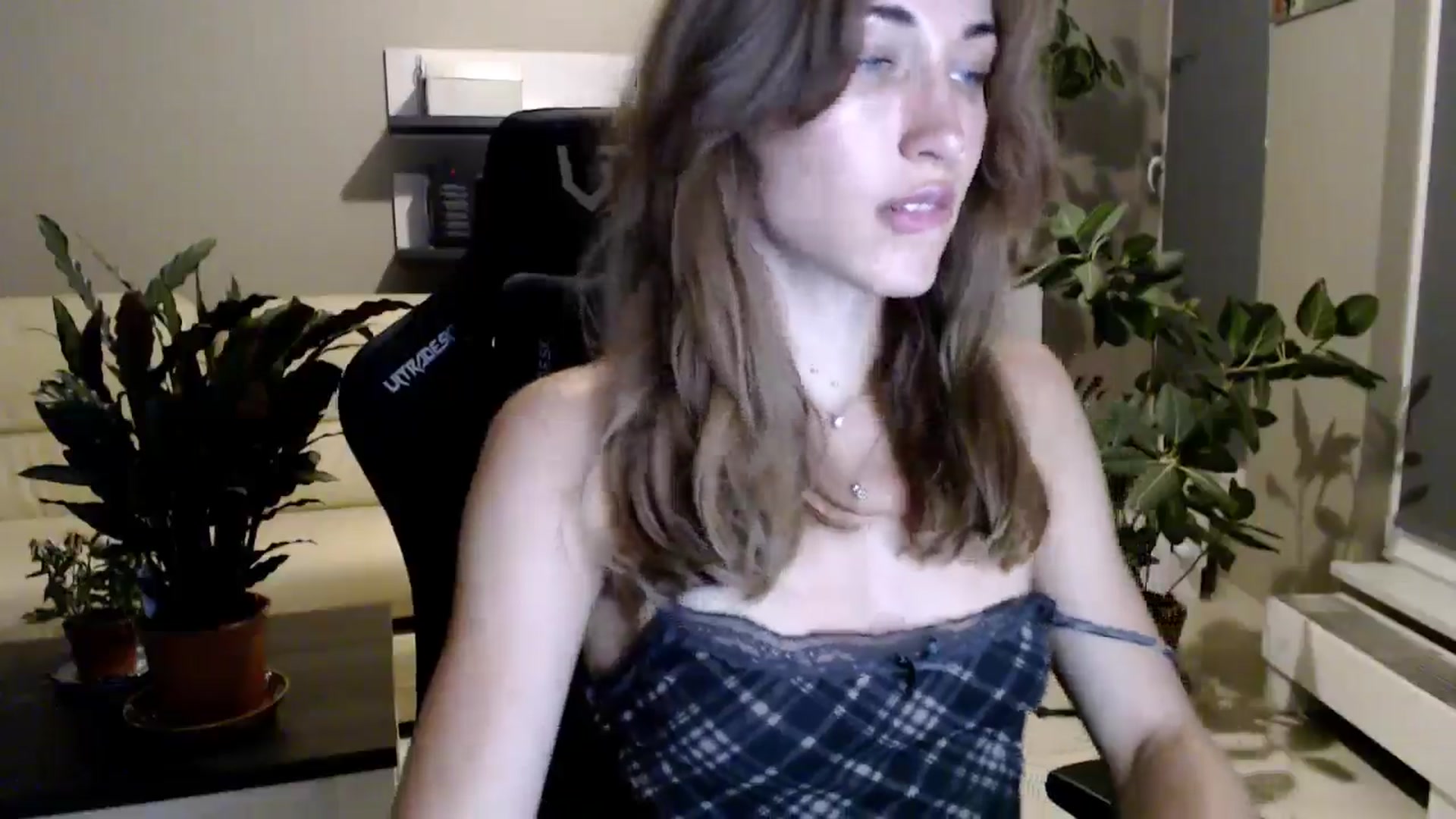 Gallery image thumbnail from GalaxyAnisia's myfreecams stream on, 06/29/2025, 23:13 image 14 of 20