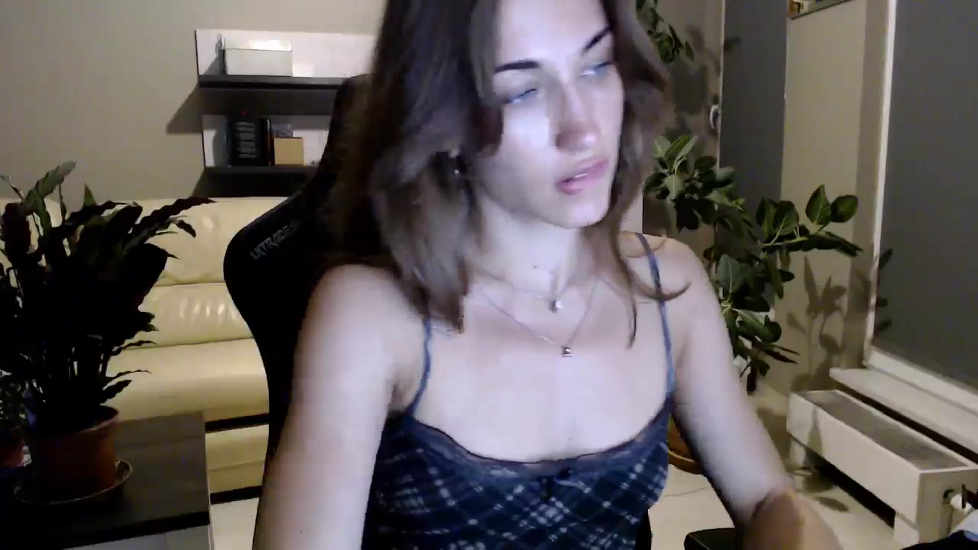 Gallery image thumbnail from GalaxyAnisia's myfreecams stream on, 06/30/2025, 24:27 image 5 of 20