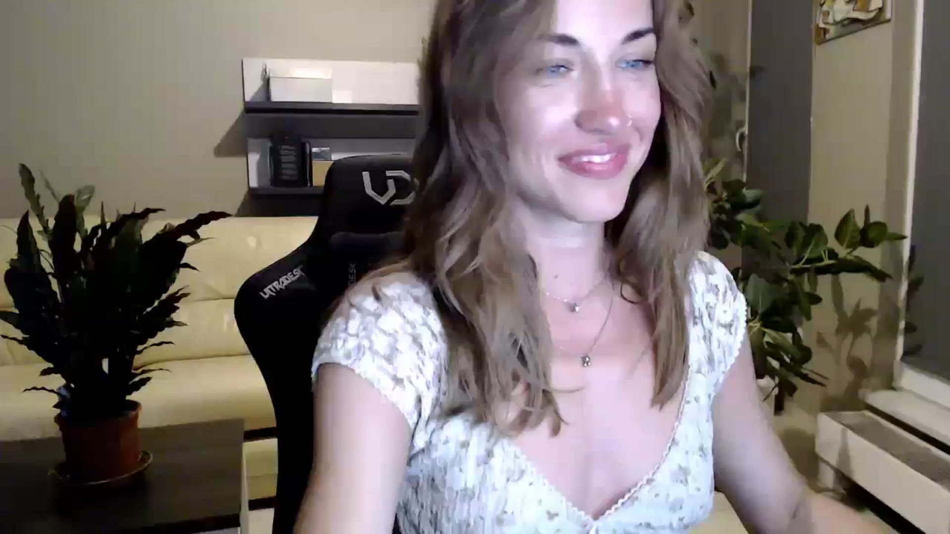 Gallery image thumbnail from GalaxyAnisia's myfreecams stream on, 07/02/2025, 21:55 image 5 of 20