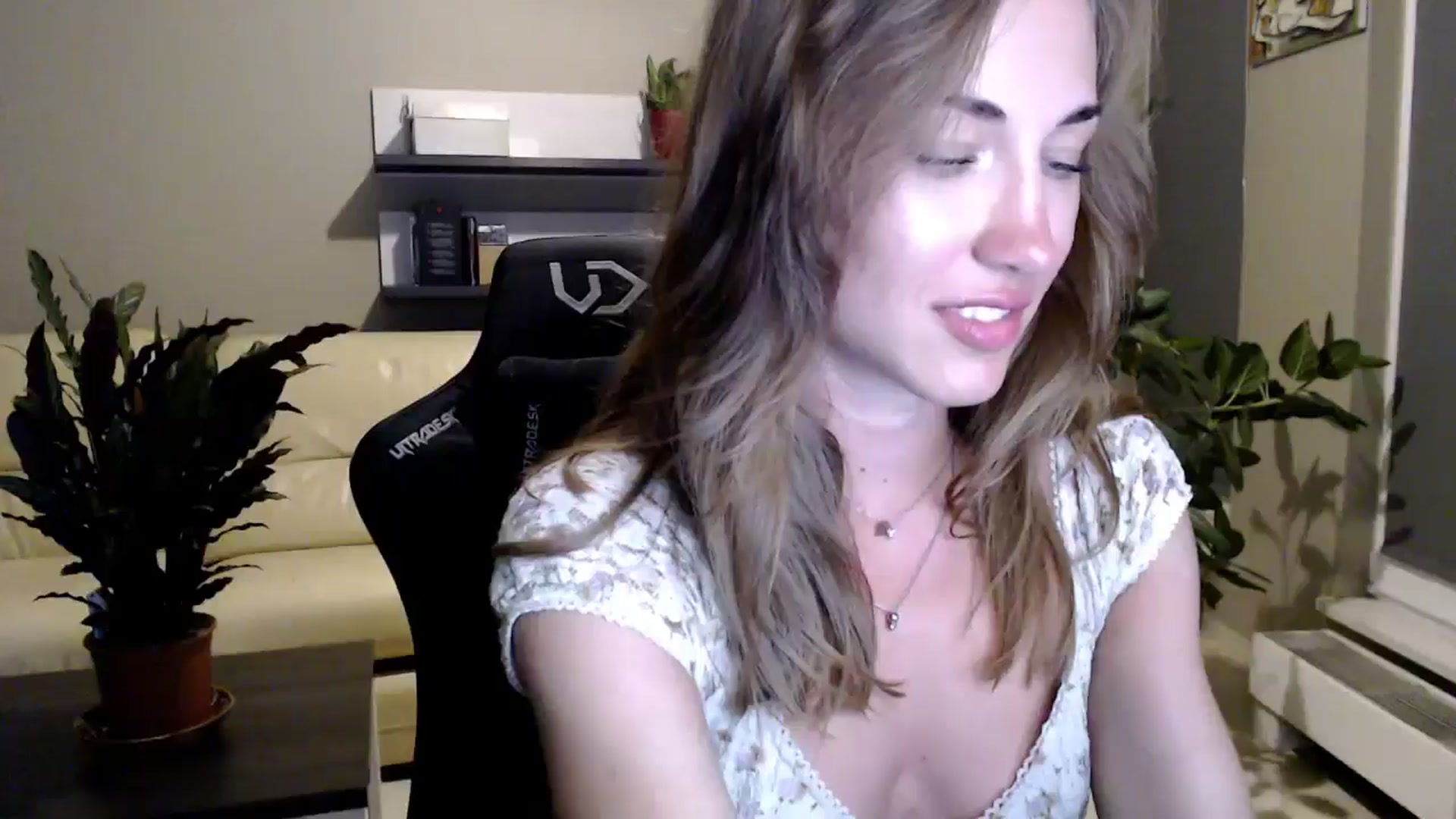 Gallery image thumbnail from GalaxyAnisia's myfreecams stream on, 07/02/2025, 21:55 image 6 of 20