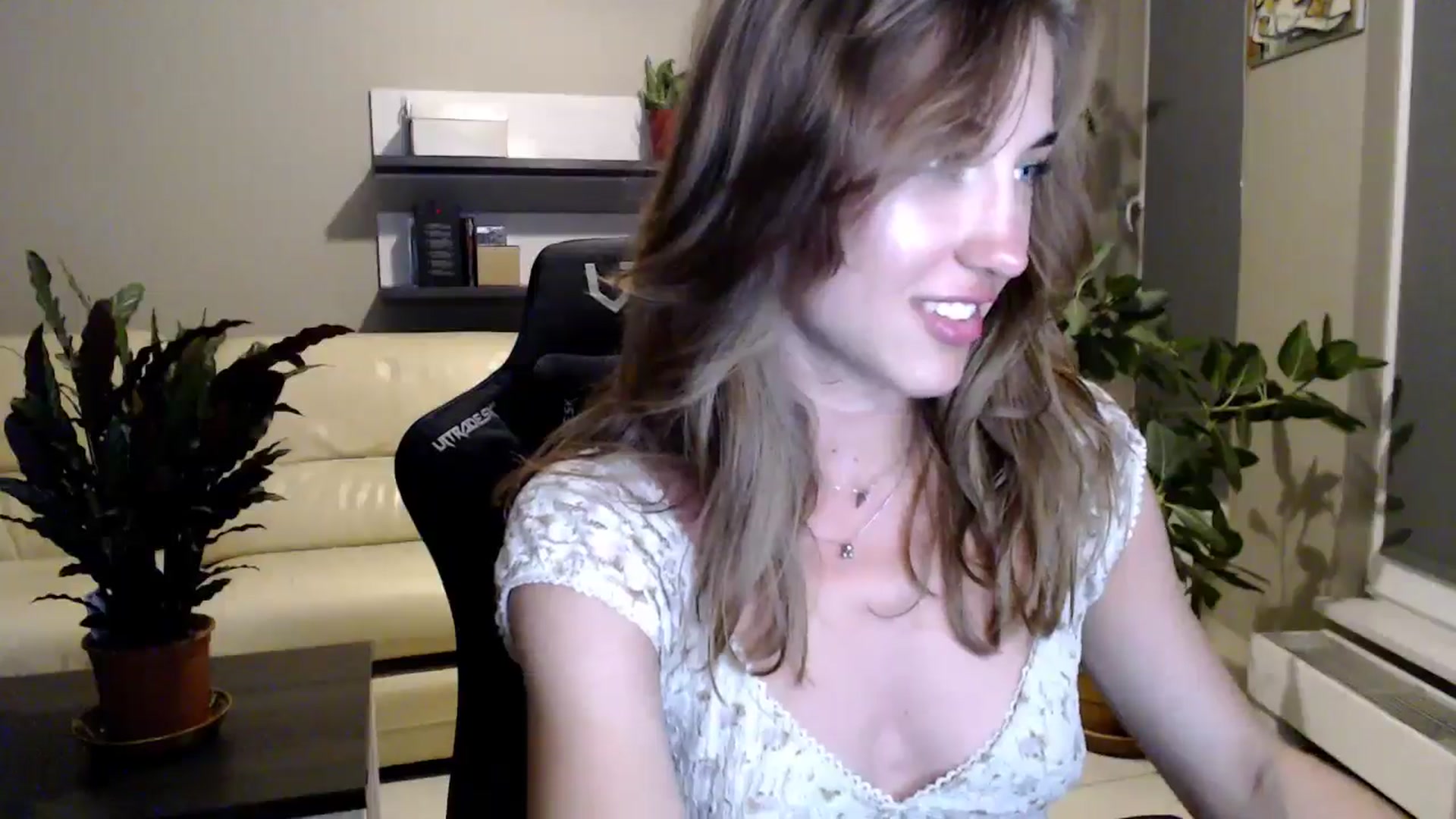 Gallery image thumbnail from GalaxyAnisia's myfreecams stream on, 07/02/2025, 21:55 image 13 of 20