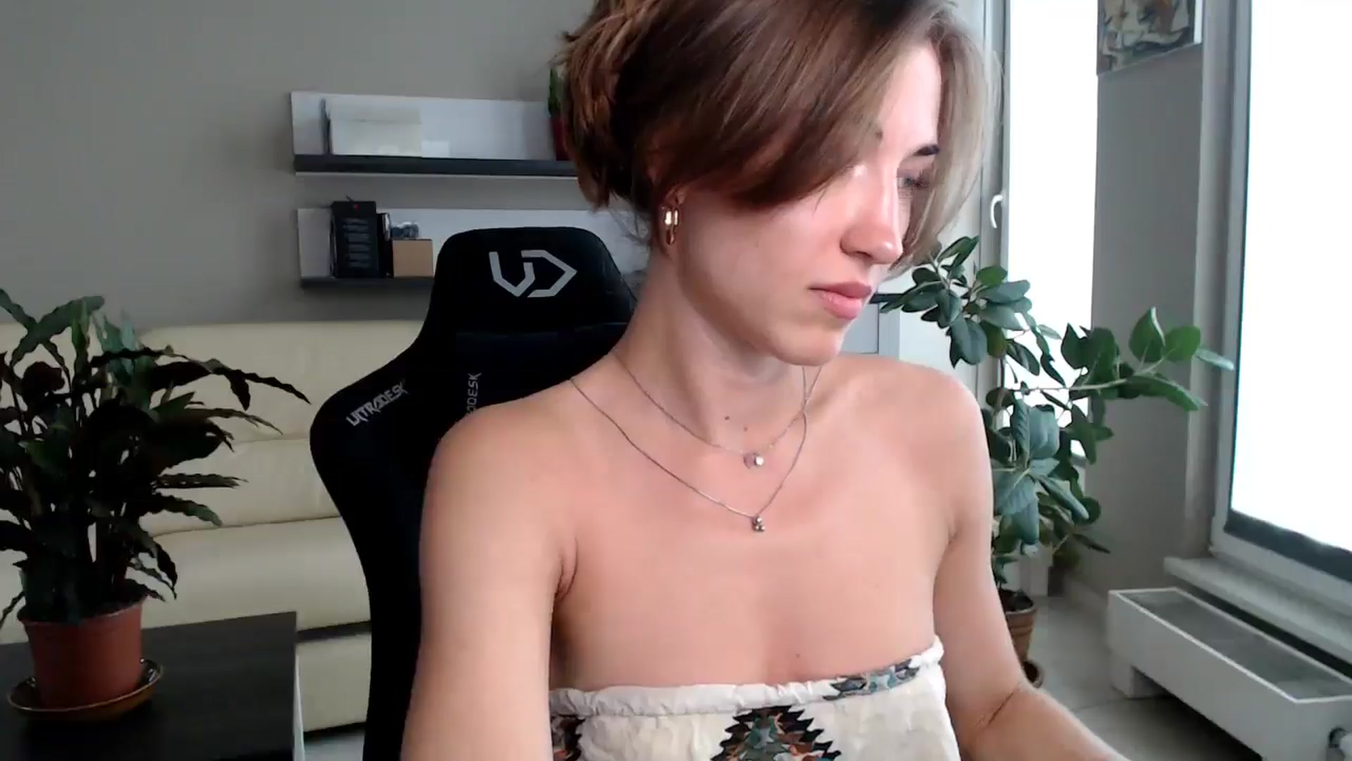 Gallery image thumbnail from GalaxyAnisia's myfreecams stream on, 07/03/2025, 13:58 image 2 of 20