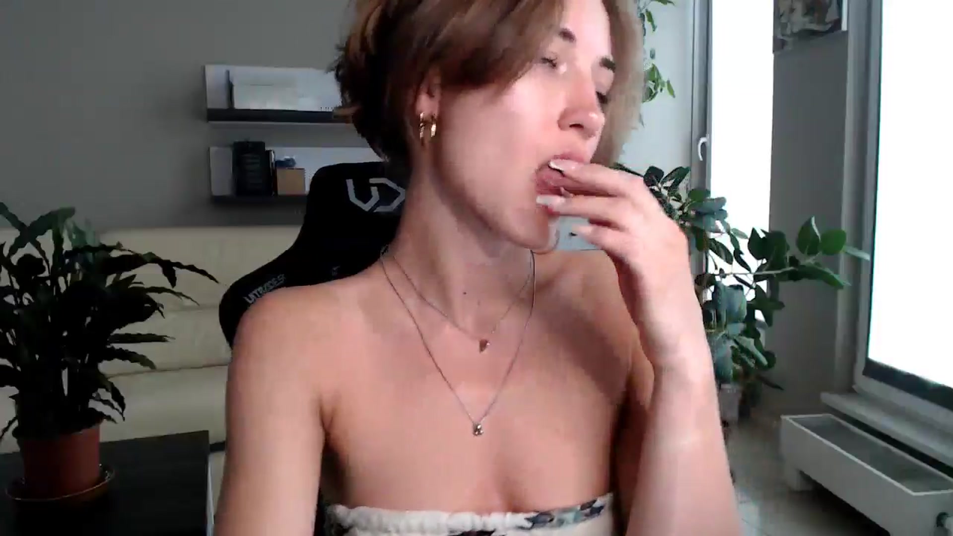 Gallery image thumbnail from GalaxyAnisia's myfreecams stream on, 07/03/2025, 13:58 image 11 of 20