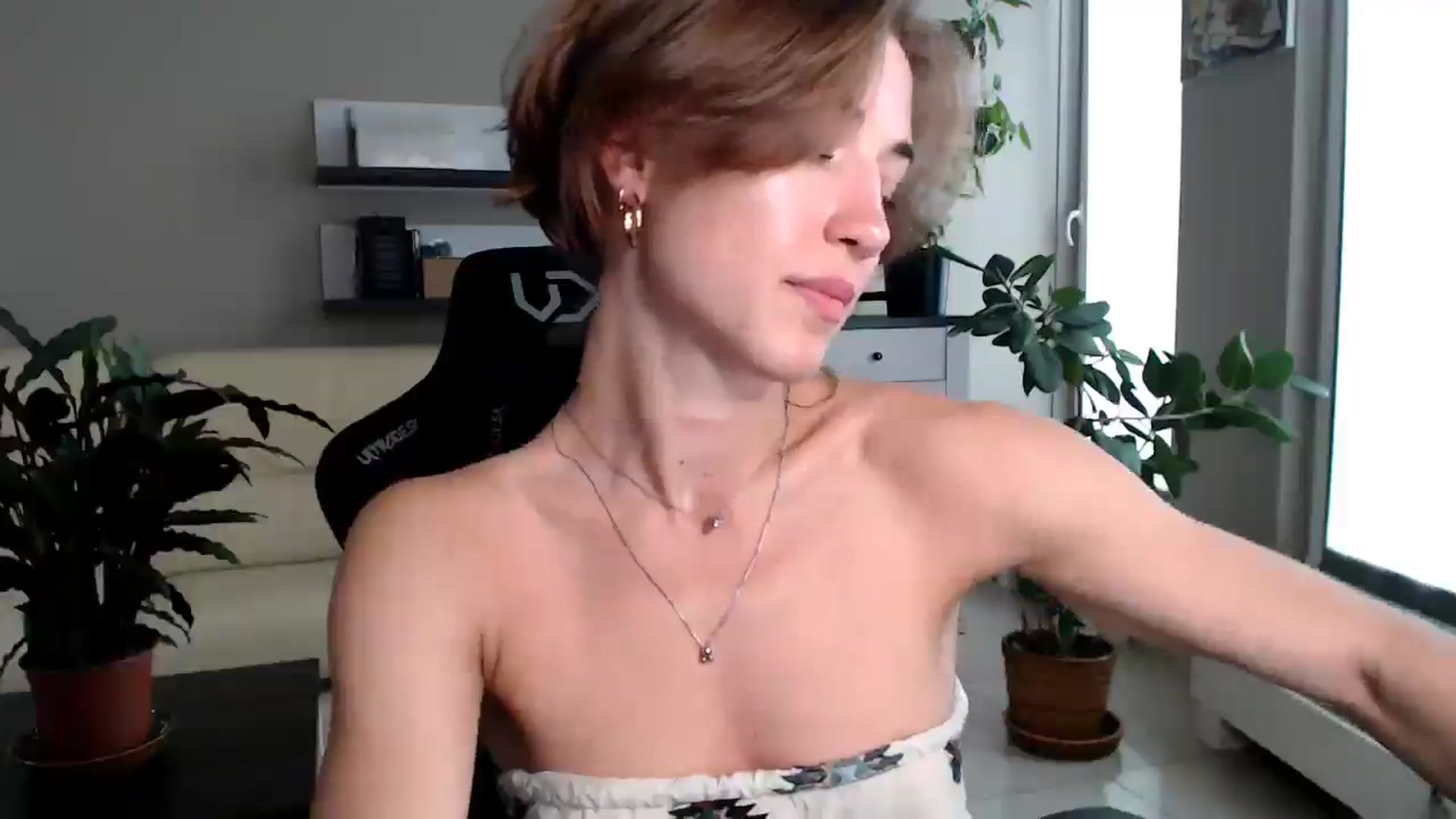 Gallery image thumbnail from GalaxyAnisia's myfreecams stream on, 07/03/2025, 13:58 image 17 of 20