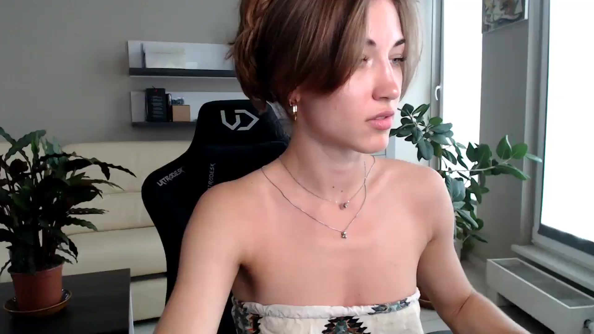 Gallery image thumbnail from GalaxyAnisia's myfreecams stream on, 07/03/2025, 13:58 image 1 of 20