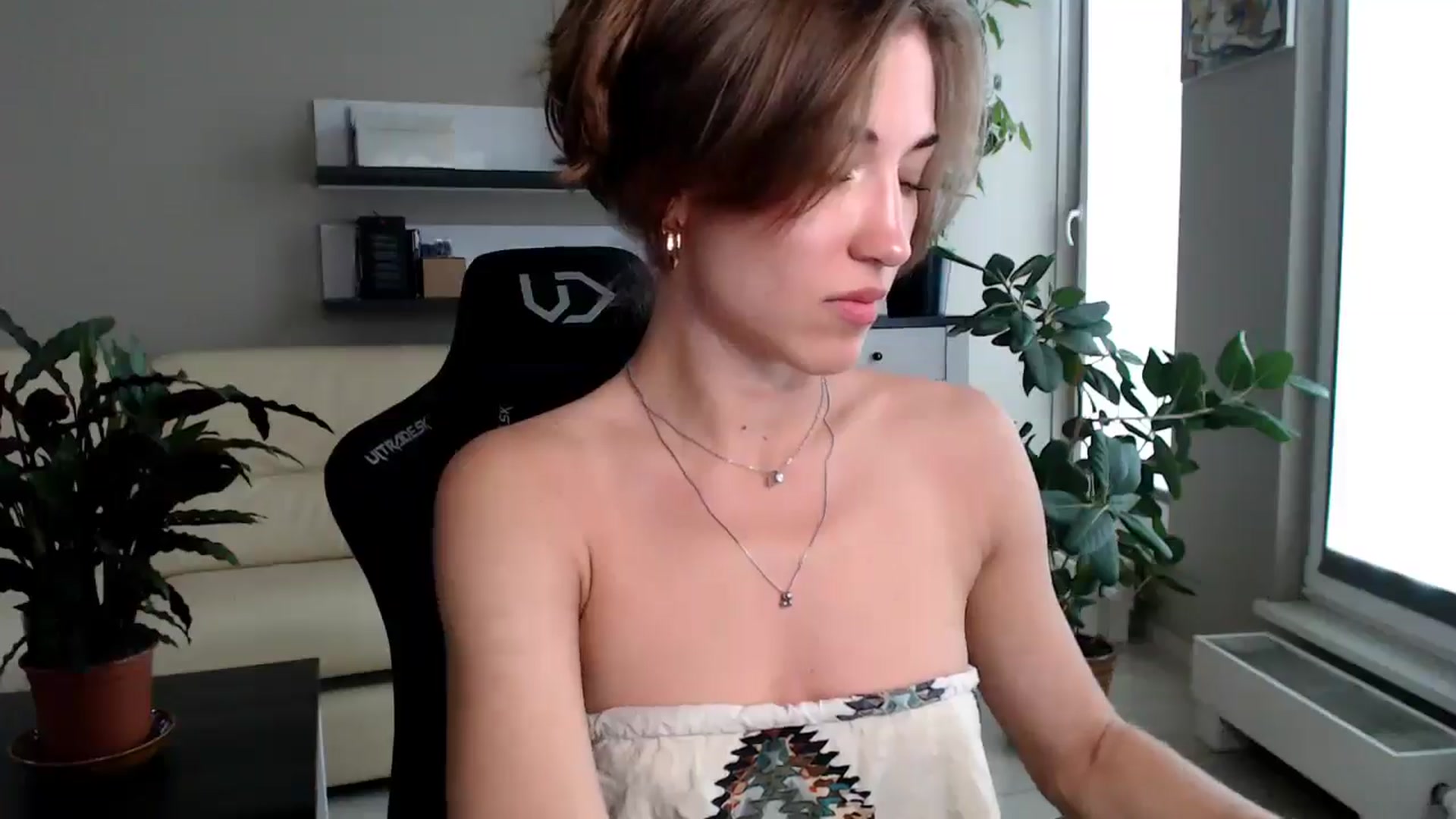 Gallery image thumbnail from GalaxyAnisia's myfreecams stream on, 07/03/2025, 13:58 image 9 of 20