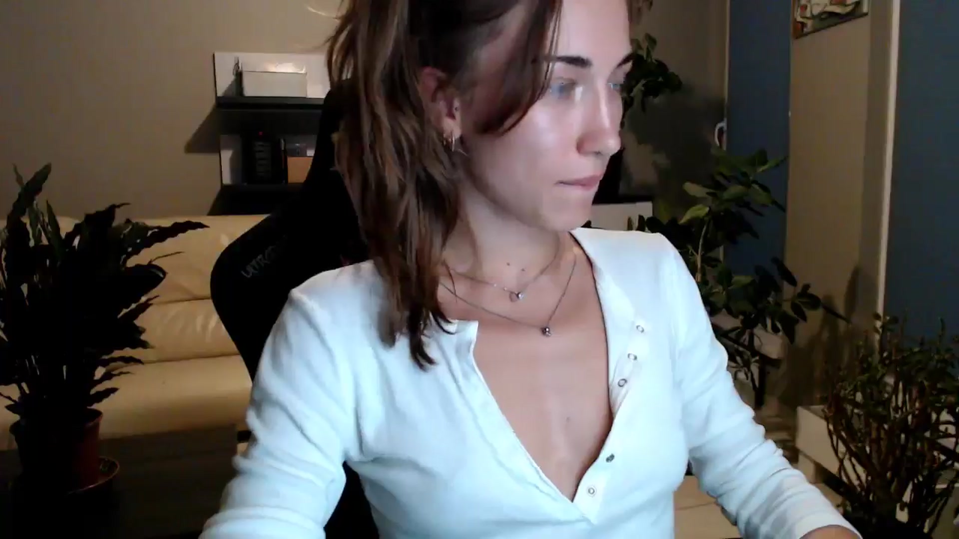 Gallery image thumbnail from GalaxyAnisia's myfreecams stream on, 07/08/2025, 19:28 image 14 of 20