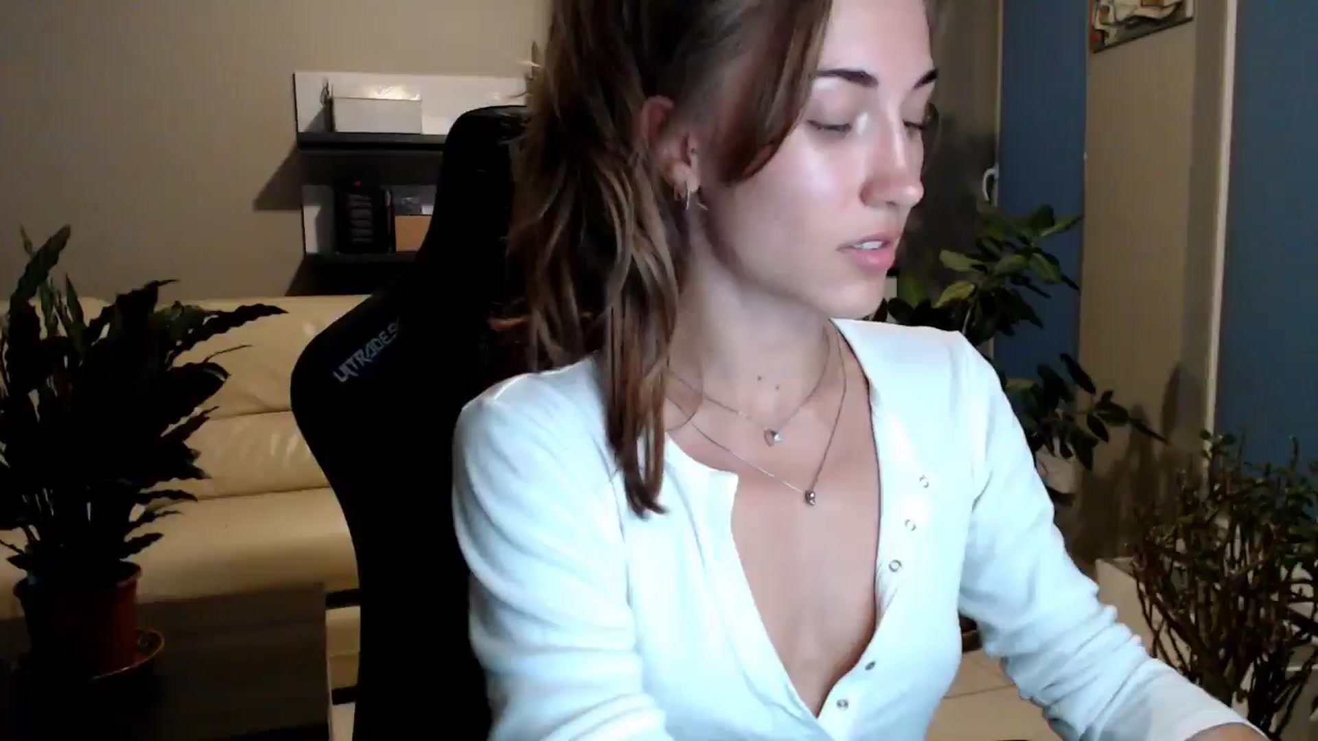 Gallery image thumbnail from GalaxyAnisia's myfreecams stream on, 07/08/2025, 19:28 image 11 of 20