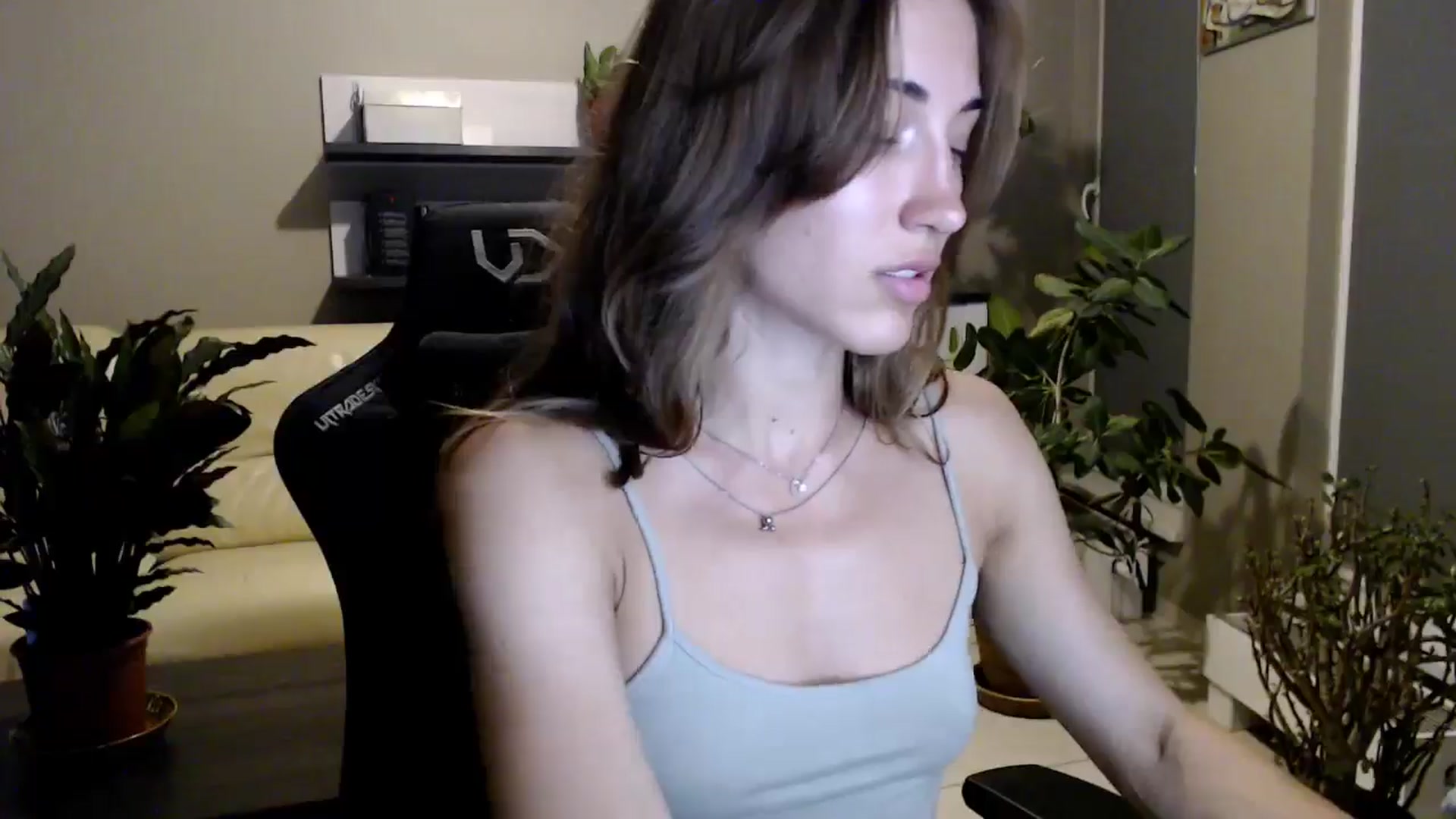 Gallery image thumbnail from GalaxyAnisia's myfreecams stream on, 07/08/2025, 20:32 image 16 of 20