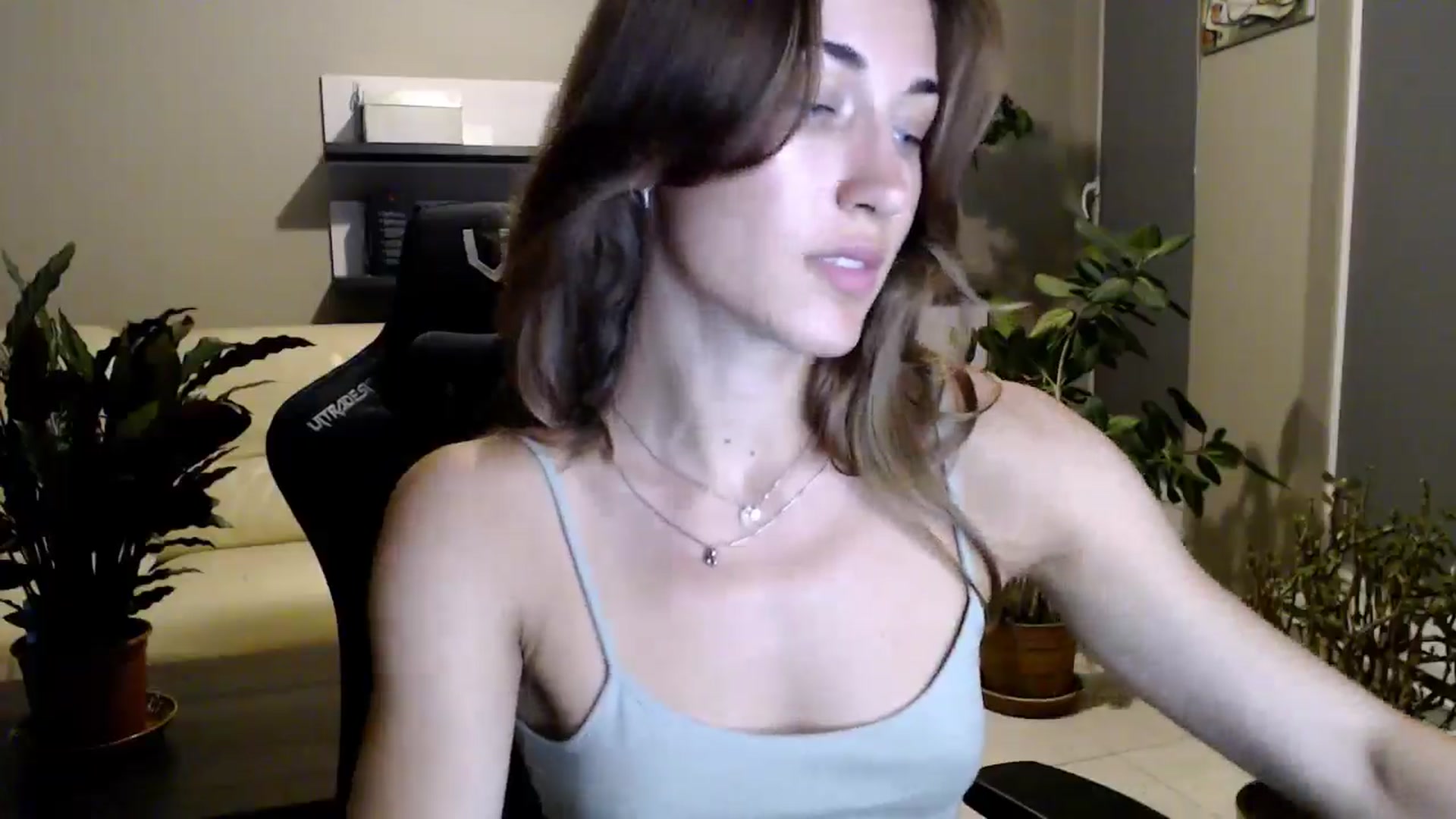 Gallery image thumbnail from GalaxyAnisia's myfreecams stream on, 07/08/2025, 20:32 image 17 of 20