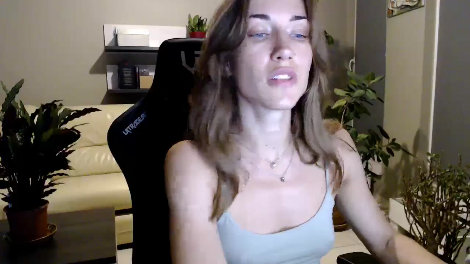 Gallery image thumbnail from GalaxyAnisia's myfreecams stream on, 07/08/2025, 20:32 image 10 of 20