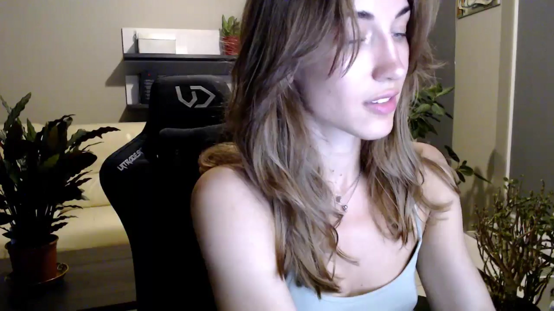 Gallery image thumbnail from GalaxyAnisia's myfreecams stream on, 07/08/2025, 20:59 image 17 of 20