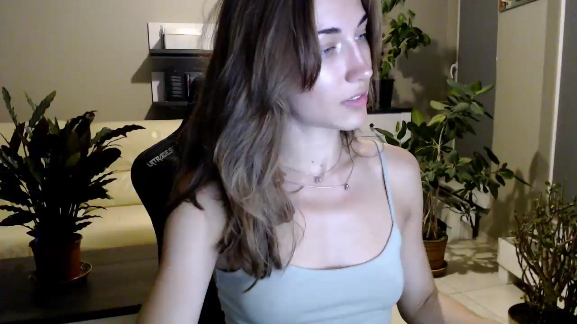 Gallery image thumbnail from GalaxyAnisia's myfreecams stream on, 07/08/2025, 22:33 image 4 of 20