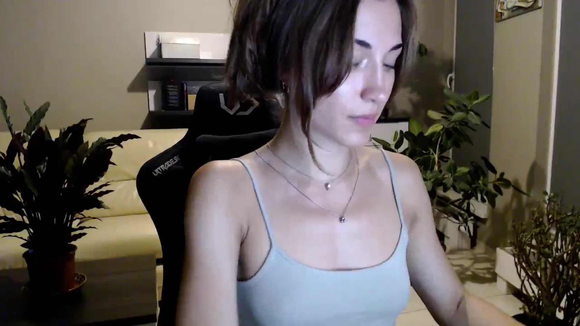 Gallery image thumbnail from GalaxyAnisia's myfreecams stream on, 07/08/2025, 22:33 image 18 of 20