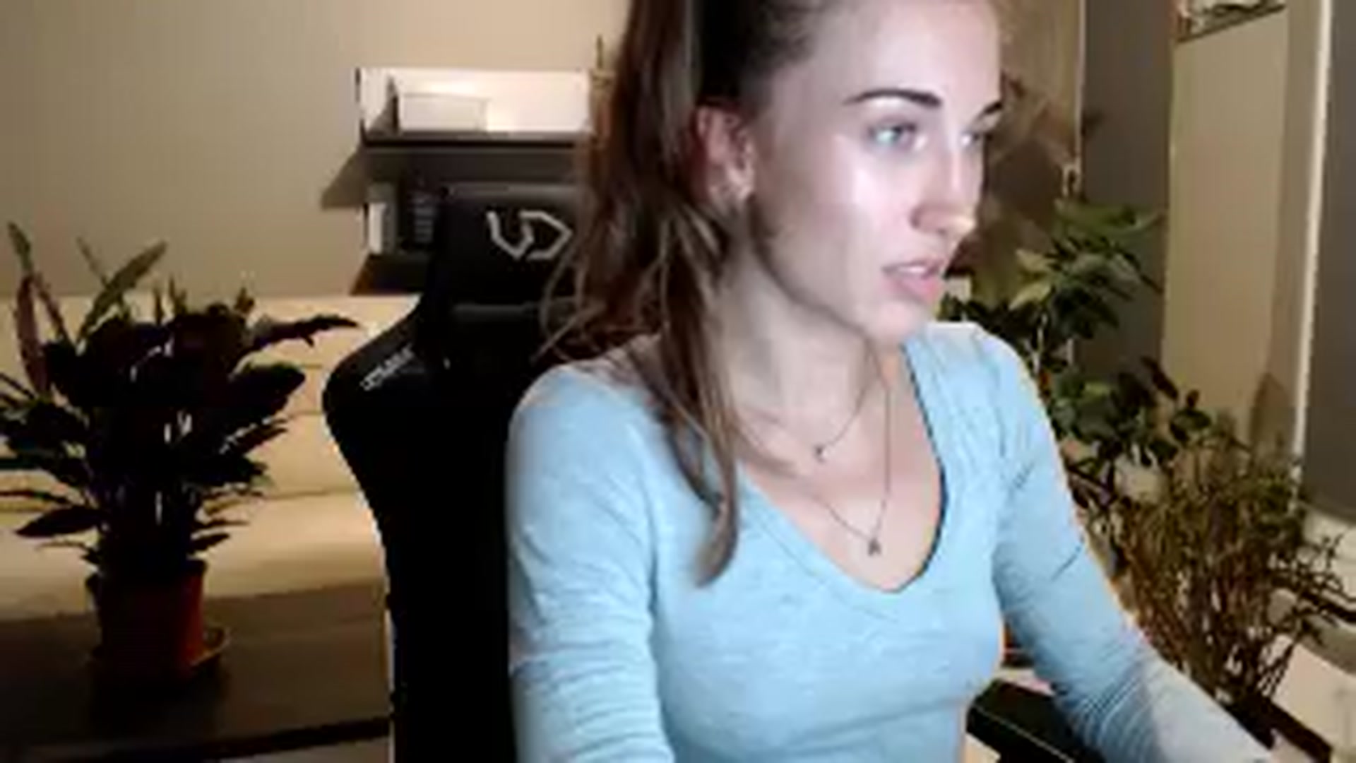 Gallery image thumbnail from GalaxyAnisia's myfreecams stream on, 07/10/2025, 24:00 image 9 of 20