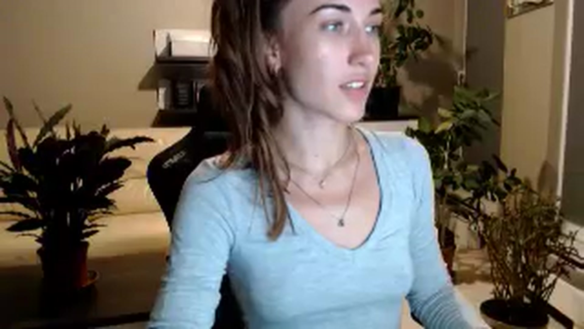 Gallery image thumbnail from GalaxyAnisia's myfreecams stream on, 07/10/2025, 24:00 image 10 of 20
